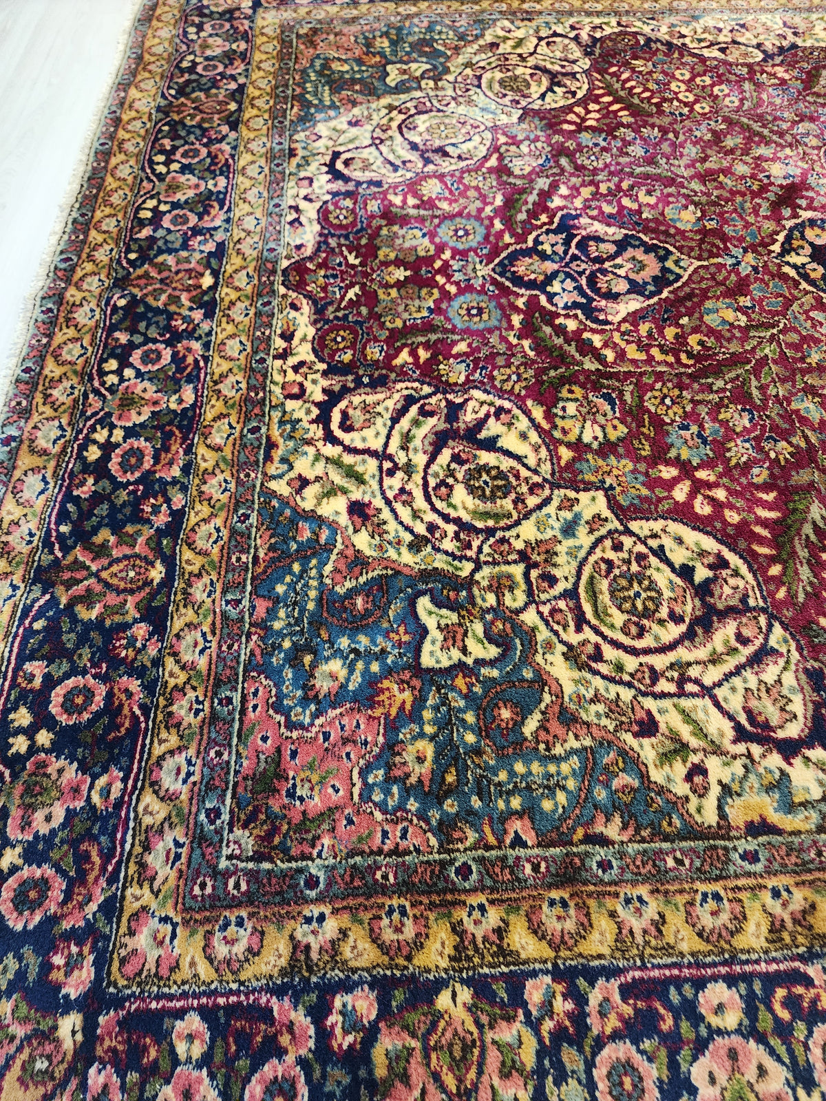 Vintage Ladik medallion rug in red, blue and beige, 6'10" x 10'2", photo 8