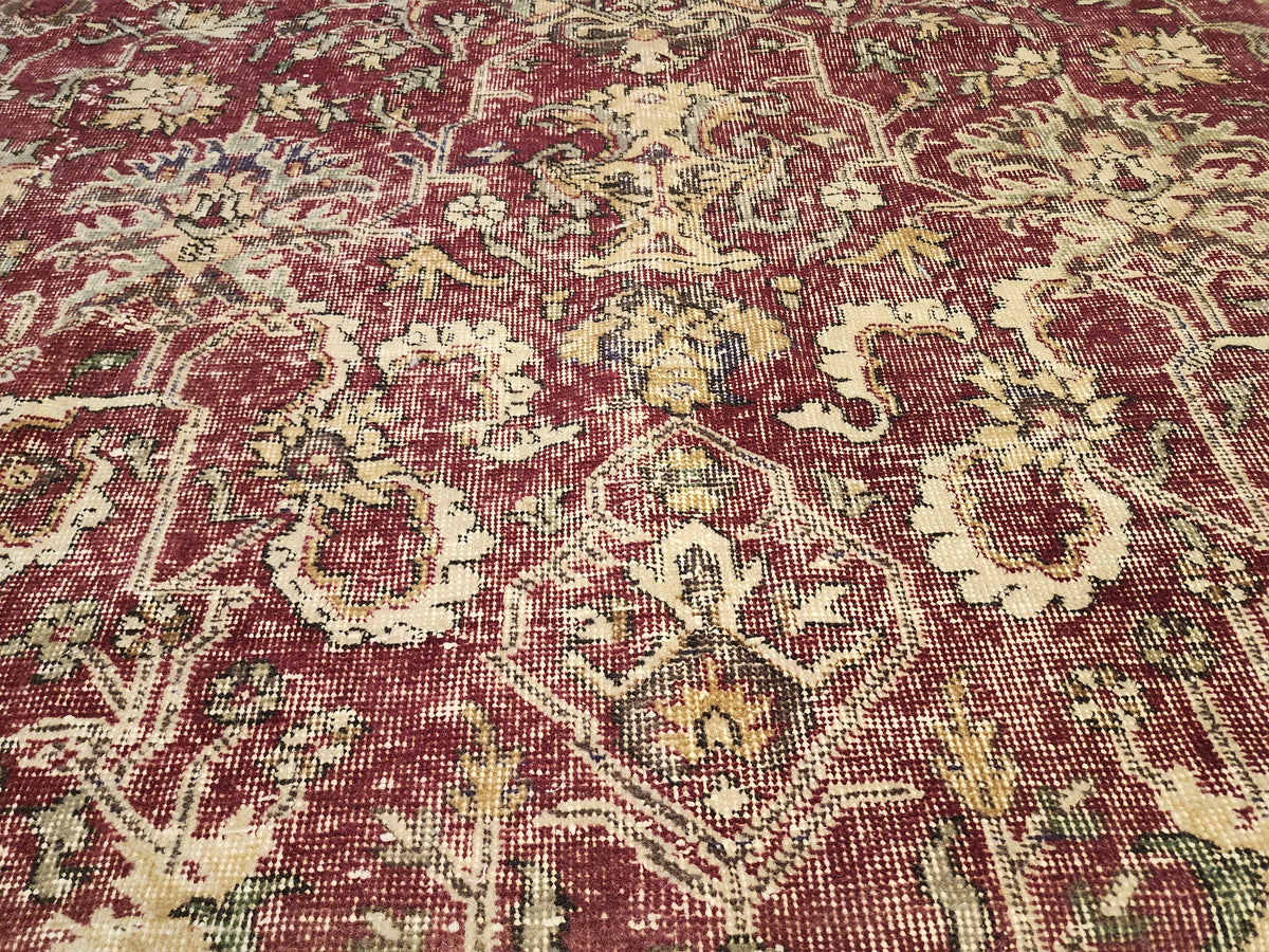 Vintage Turkish Oushak Hand-Knotted Wool Rug, Distressed Floral Carpet (6'8''x10'9'')