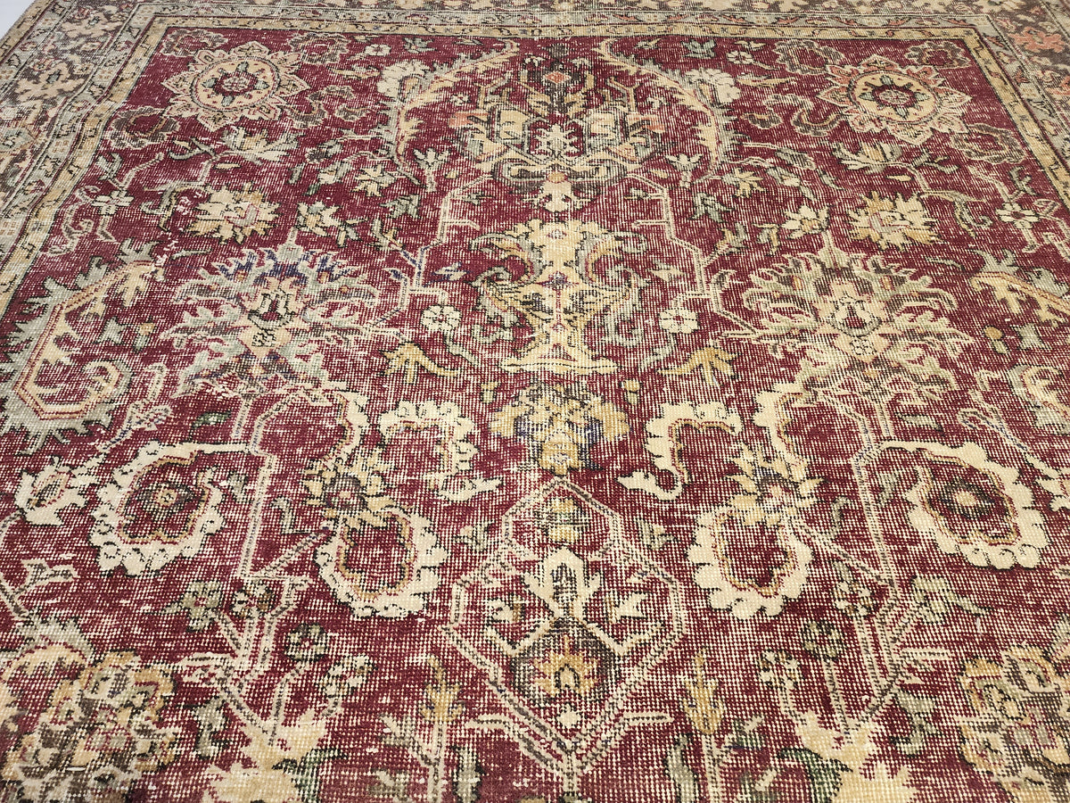 Vintage Turkish Oushak Hand-Knotted Wool Rug, Distressed Floral Carpet (6'8''x10'9'')