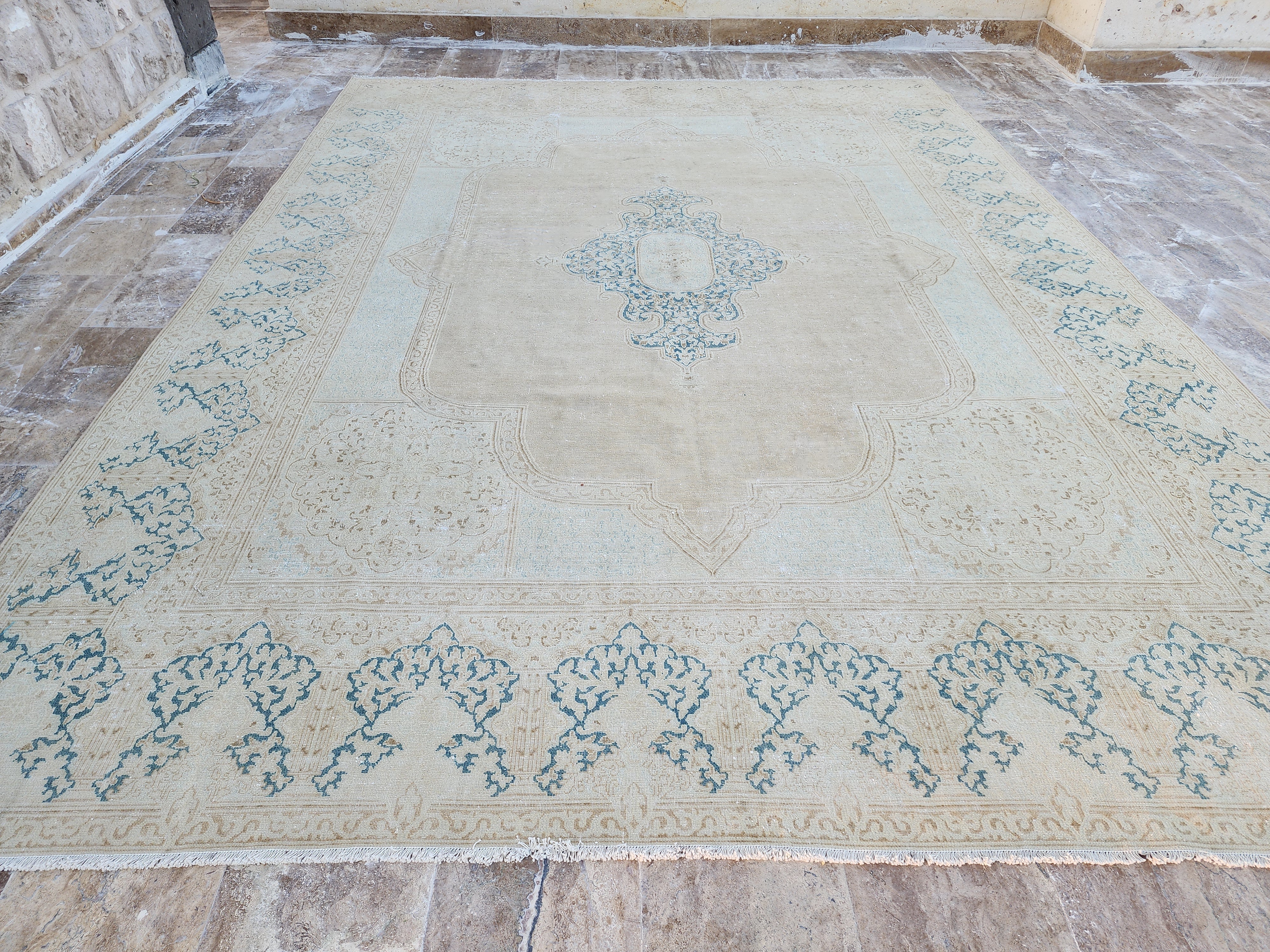 vintage Persian Large Area Rug — detail texture