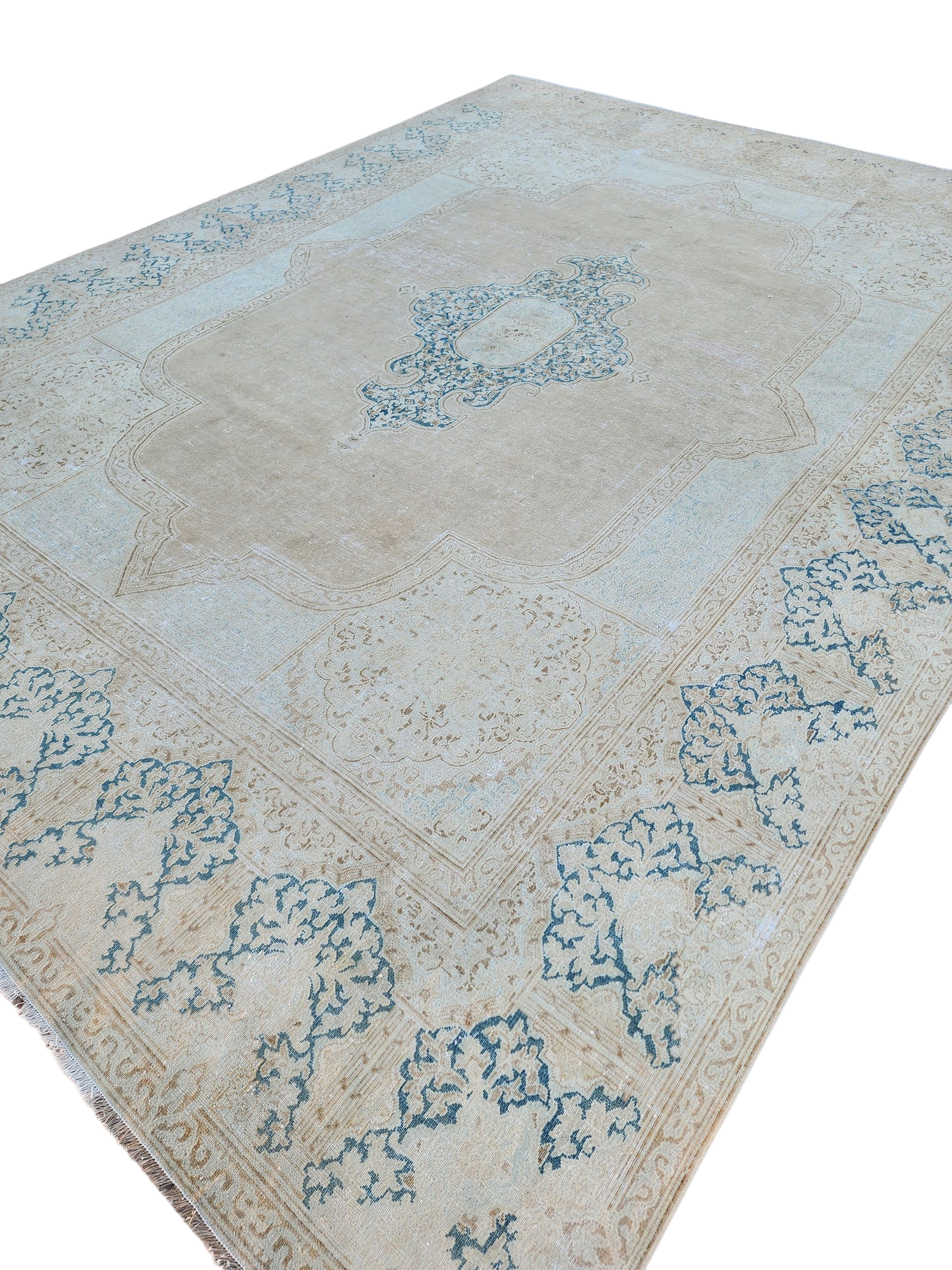 Andronike — Vintage Persian Large Area Rug