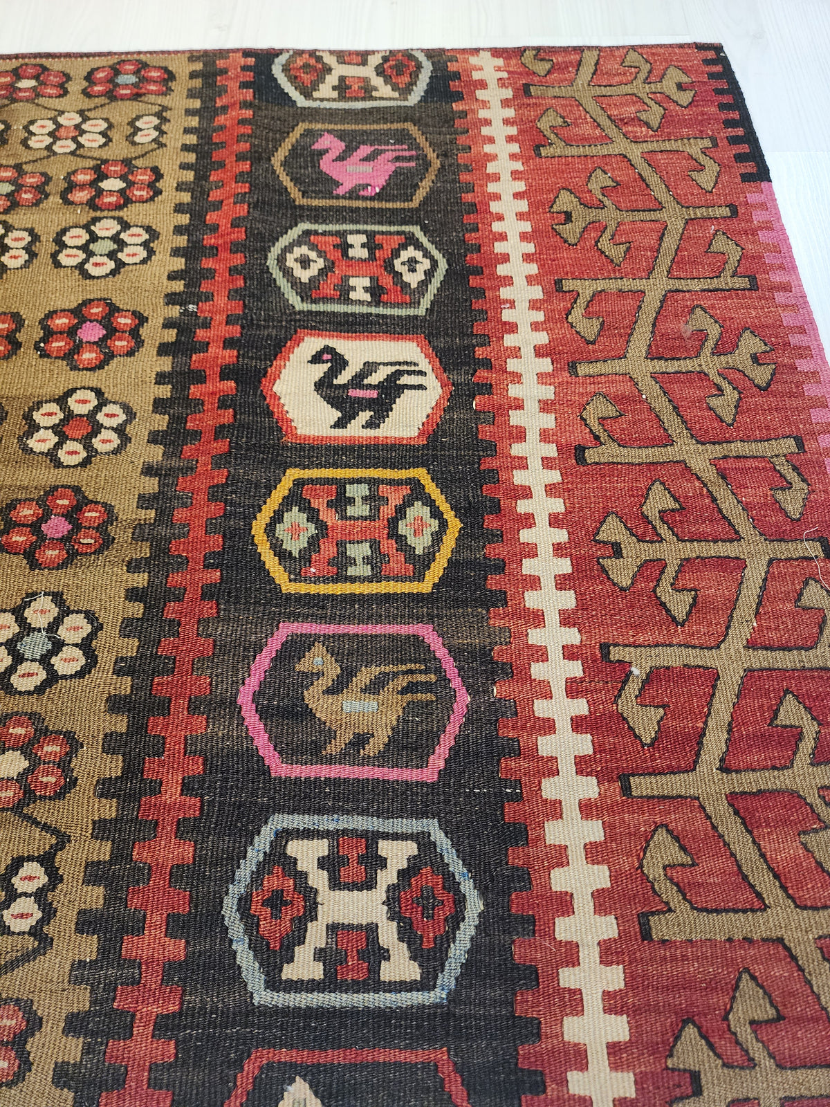 Seher — Handwoven Central Anatolian Kilim Rug, Organic Wool, Tribal Village Design (2'7''x5'11'')