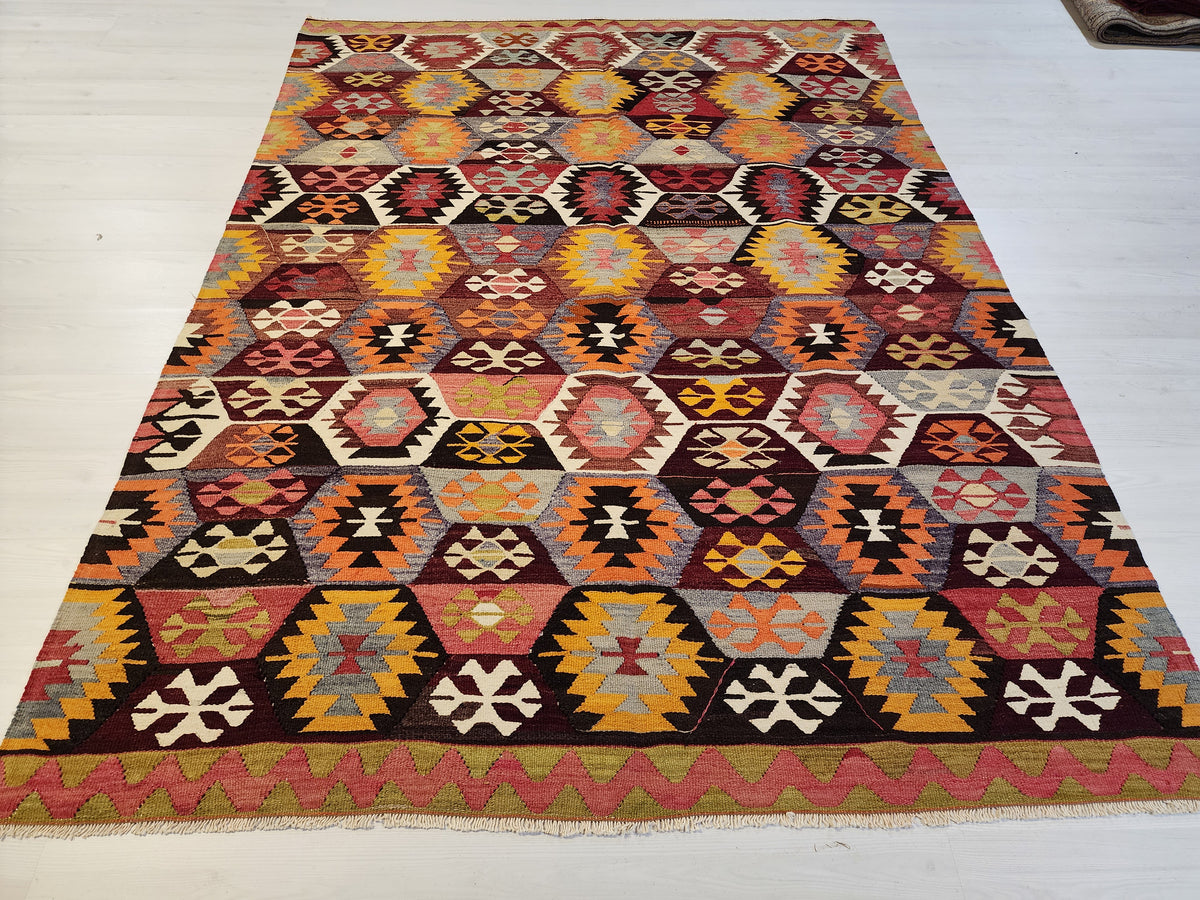 Methone — Vintage Turkish Tavas Kilim Rug, Handwoven Pure Wool, Vegetable Dyed (8x5)