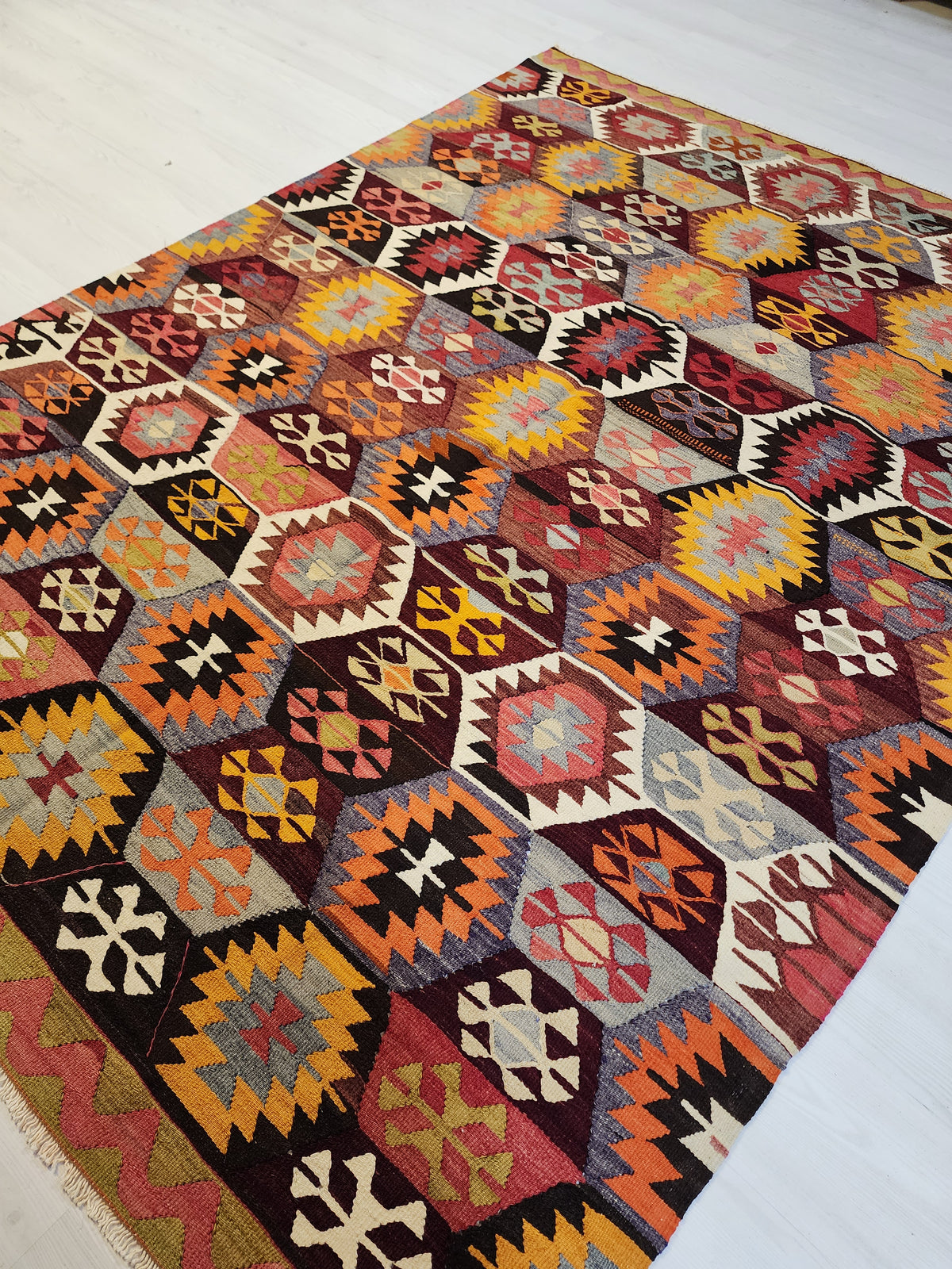 Methone — Vintage Turkish Tavas Kilim Rug, Handwoven Pure Wool, Vegetable Dyed (8x5)