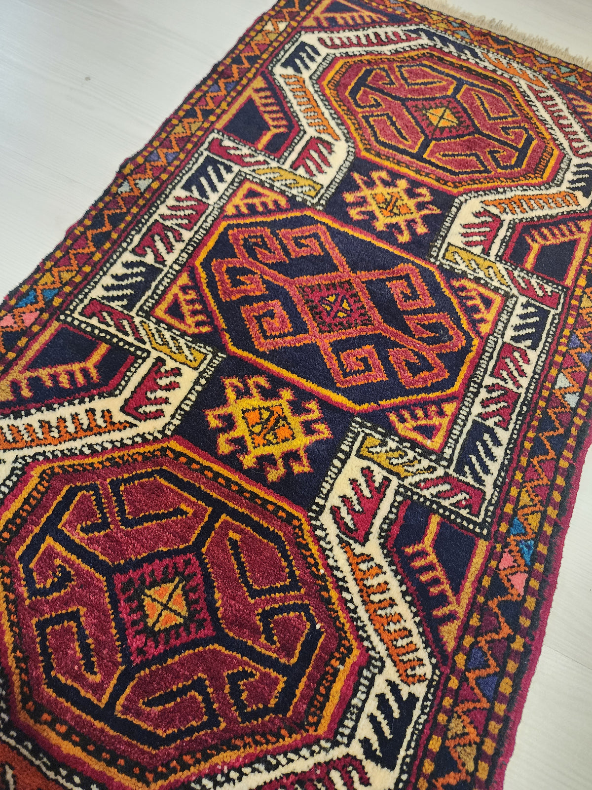Vintage Yörük rug in red, blue and orange, 1'8" x 3'1", photo 4