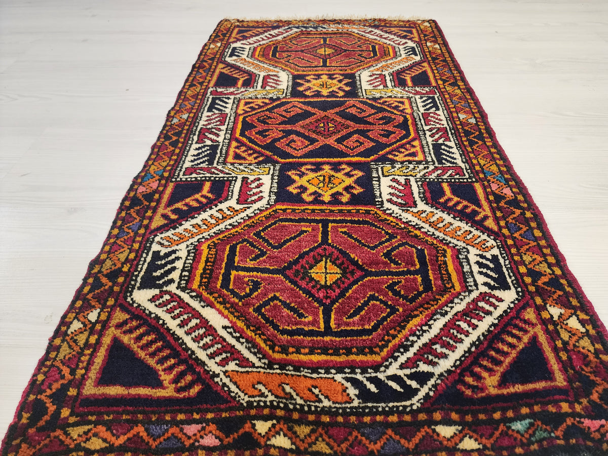 Vintage Yörük rug in red, blue and orange, 1'8" x 3'1", photo 11