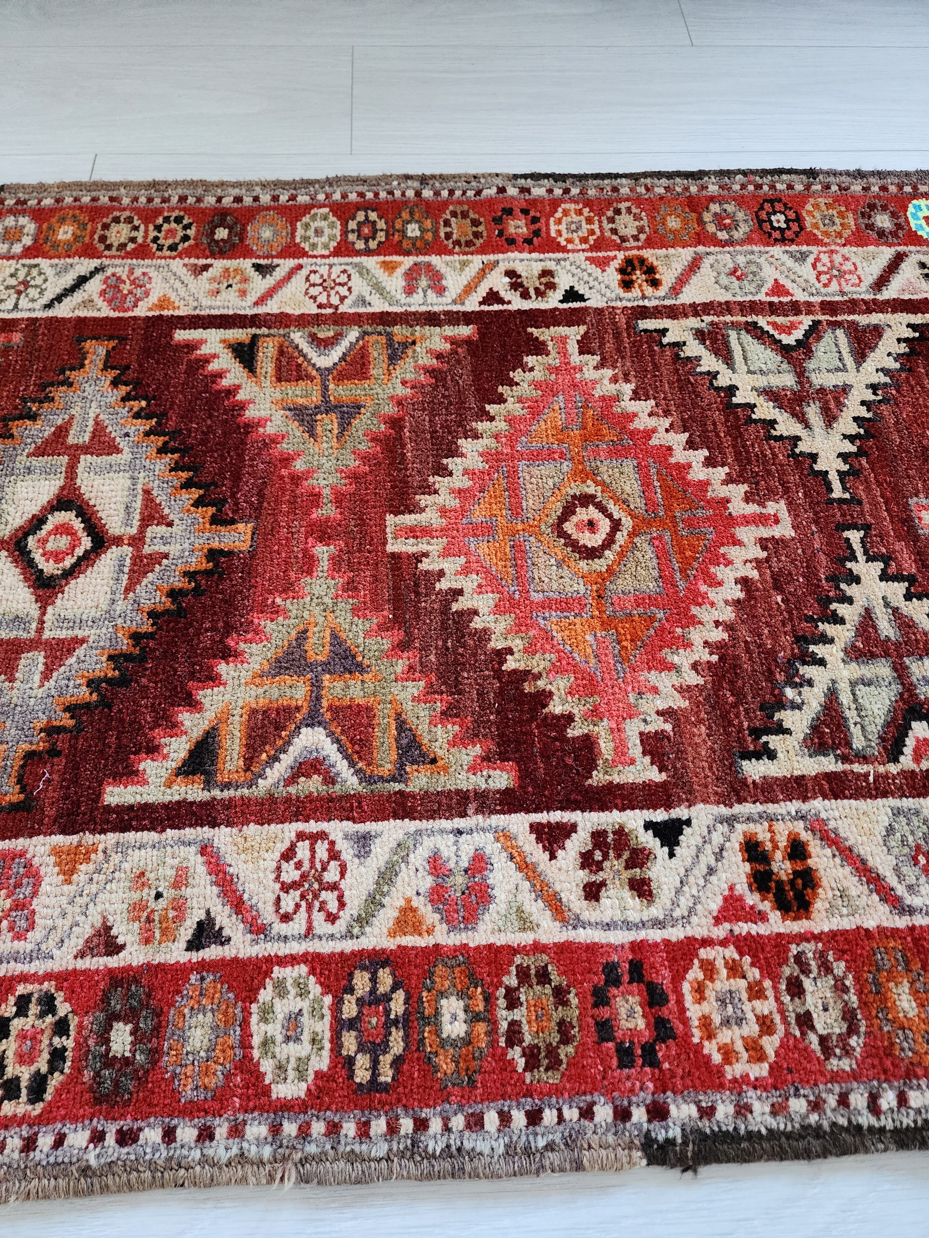 vintage Oushak Wool Runner Rug — edge weave