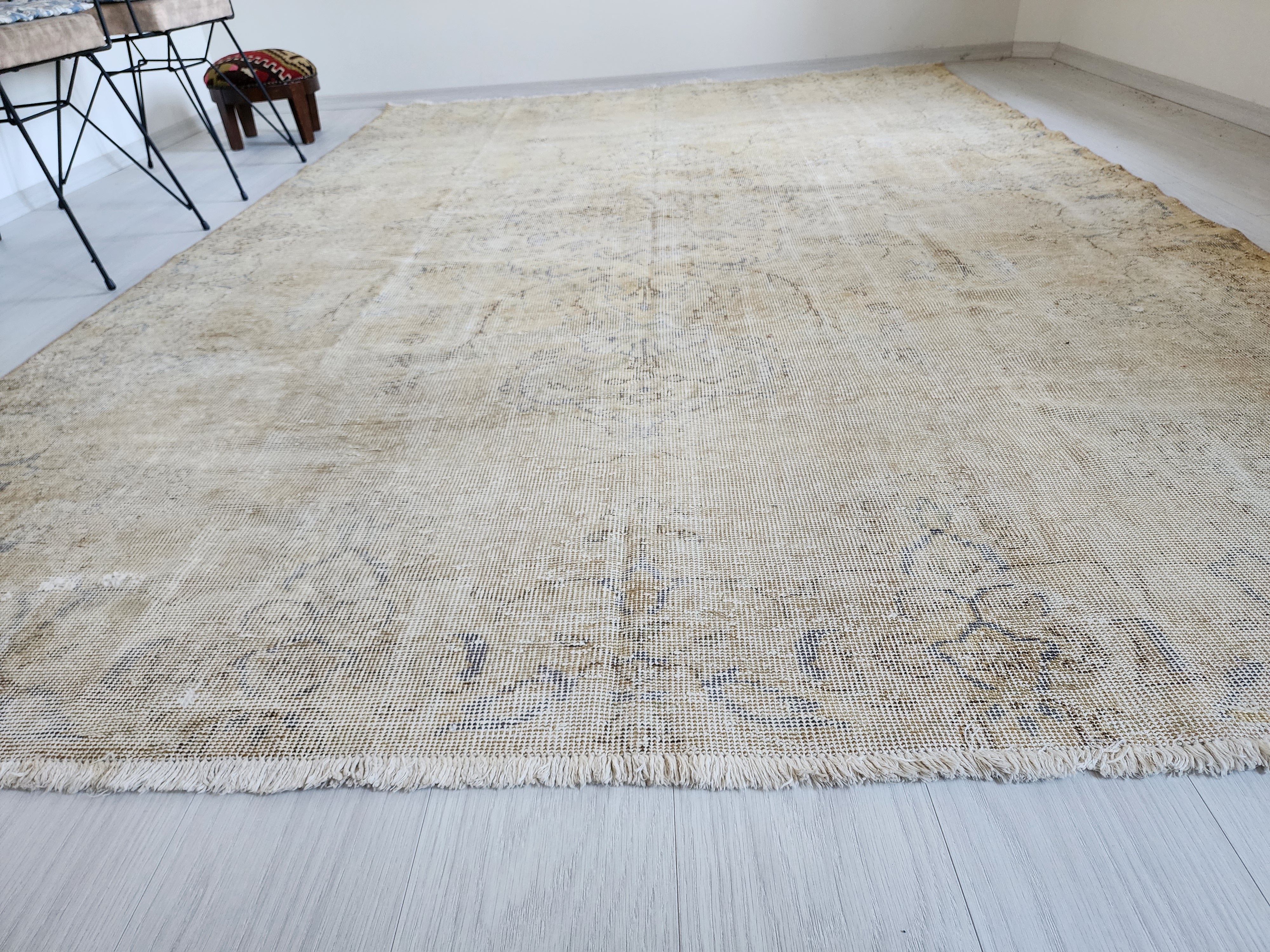 vintage Anatolian Large Area Rug — corner detail