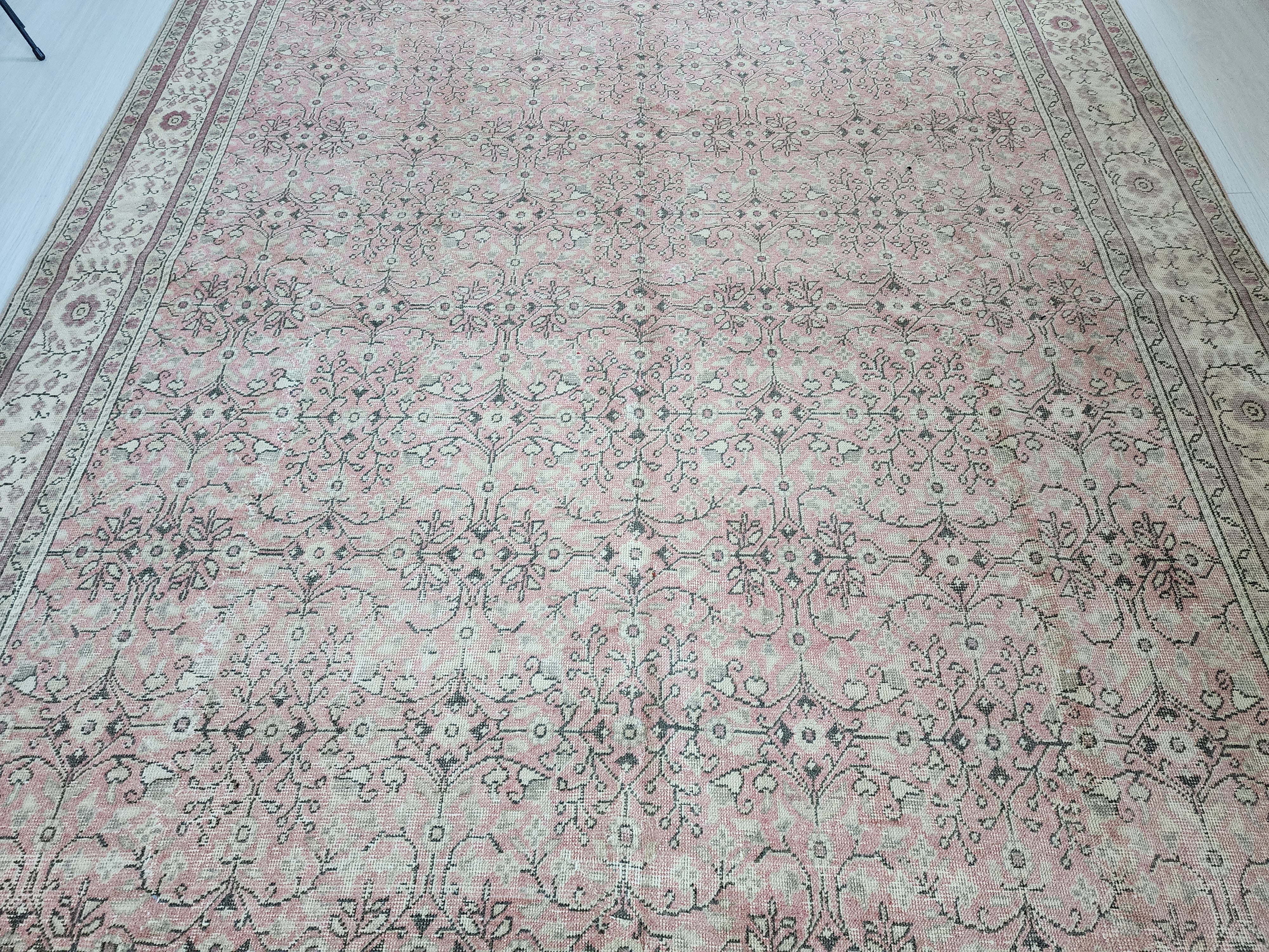 antique Kayseri Silk Large Area Rug — corner detail