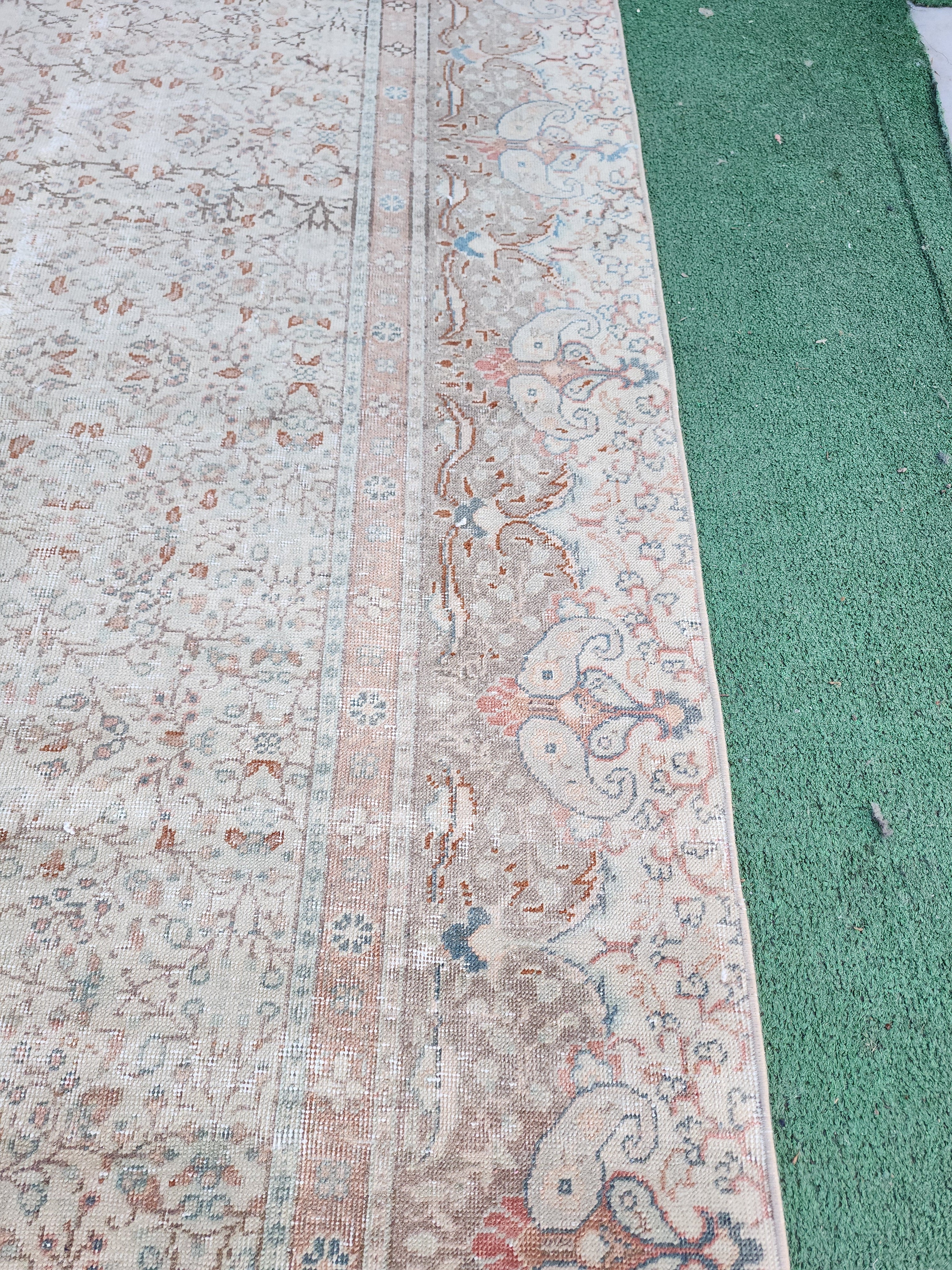 antique Oushak Wool Large Area Rug — edge weave