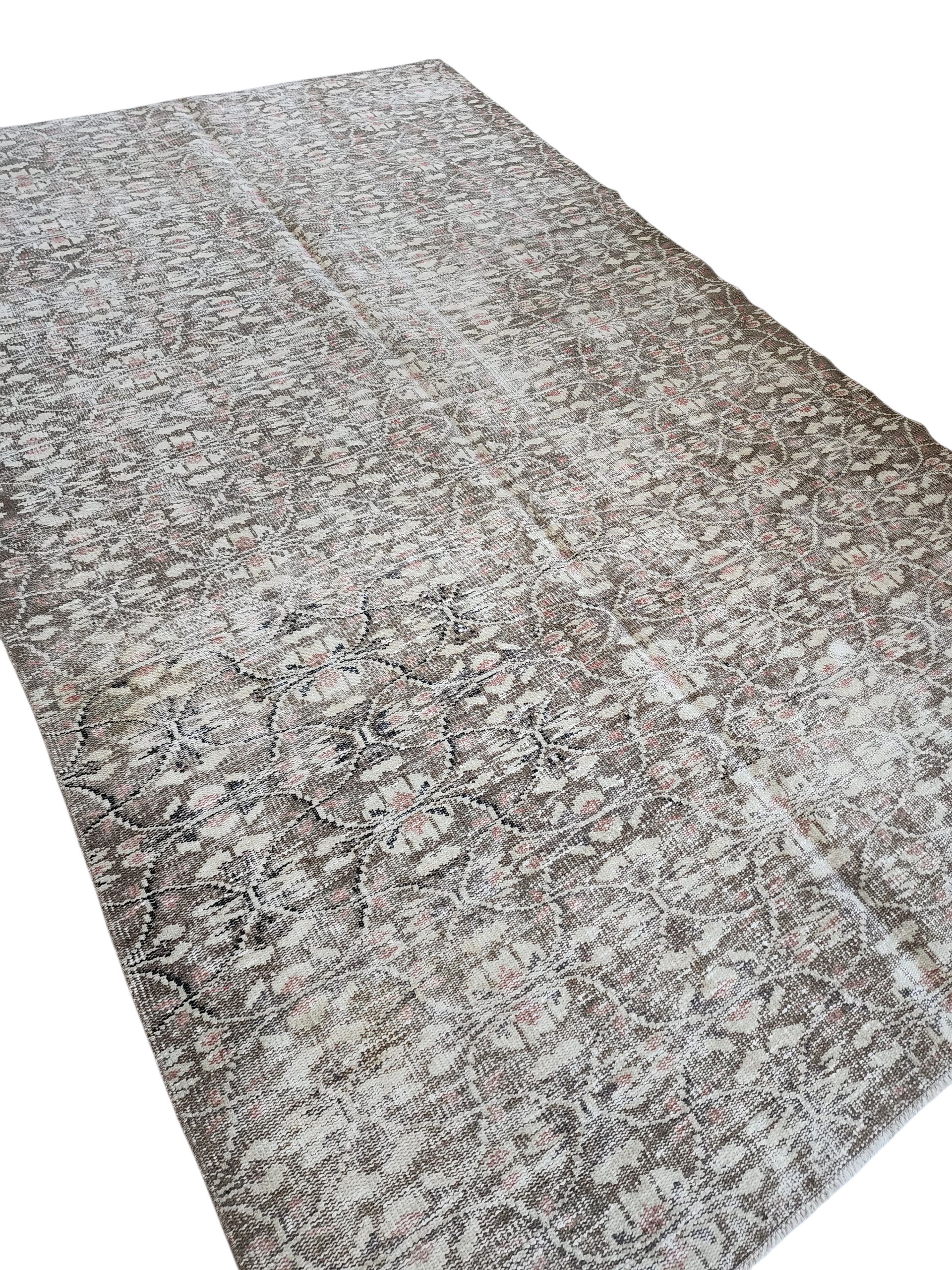 Naiades — Vintage Turkish Area Rug
