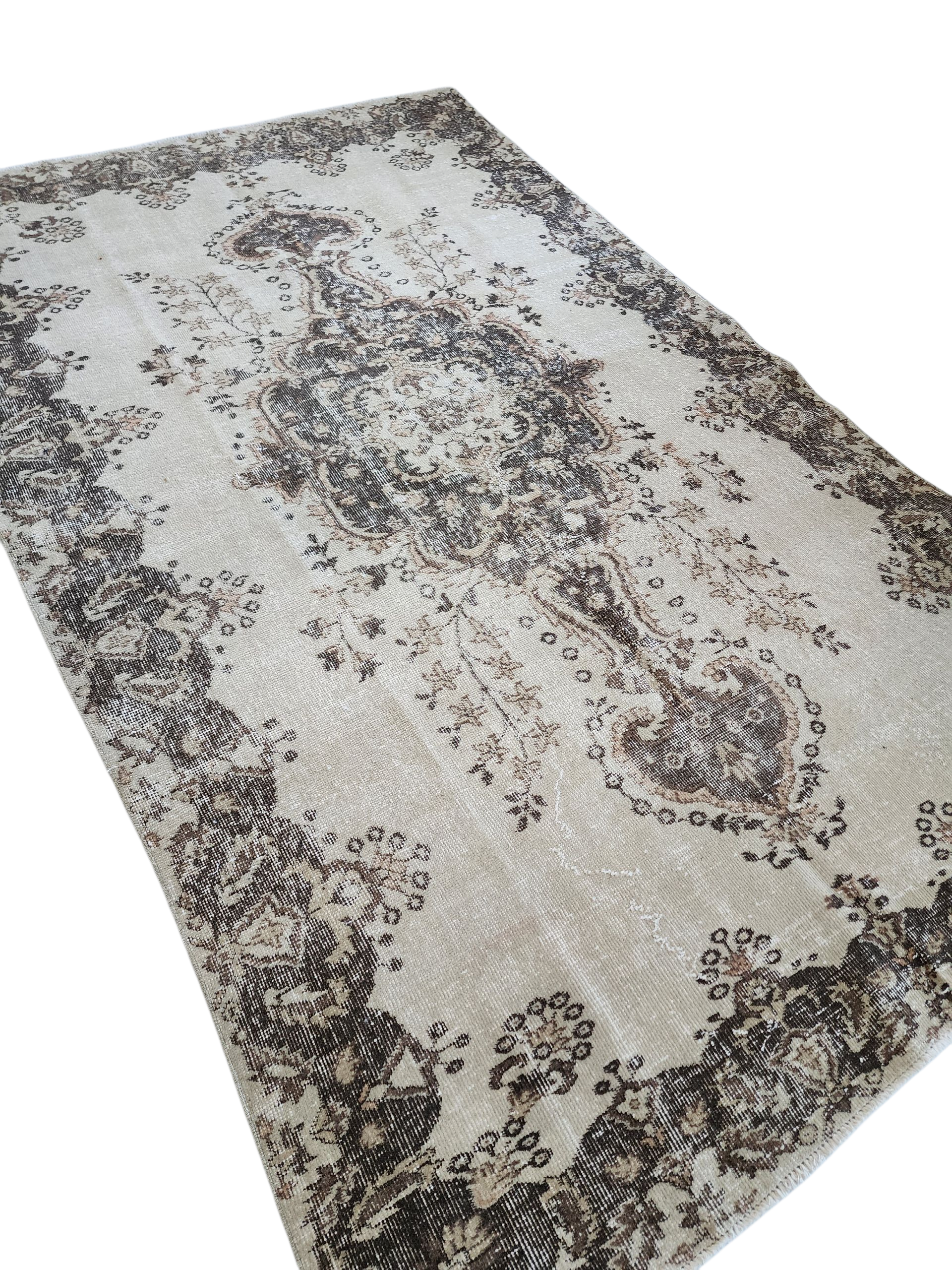 Krokale — Vintage Kayseri Wool Area Rug