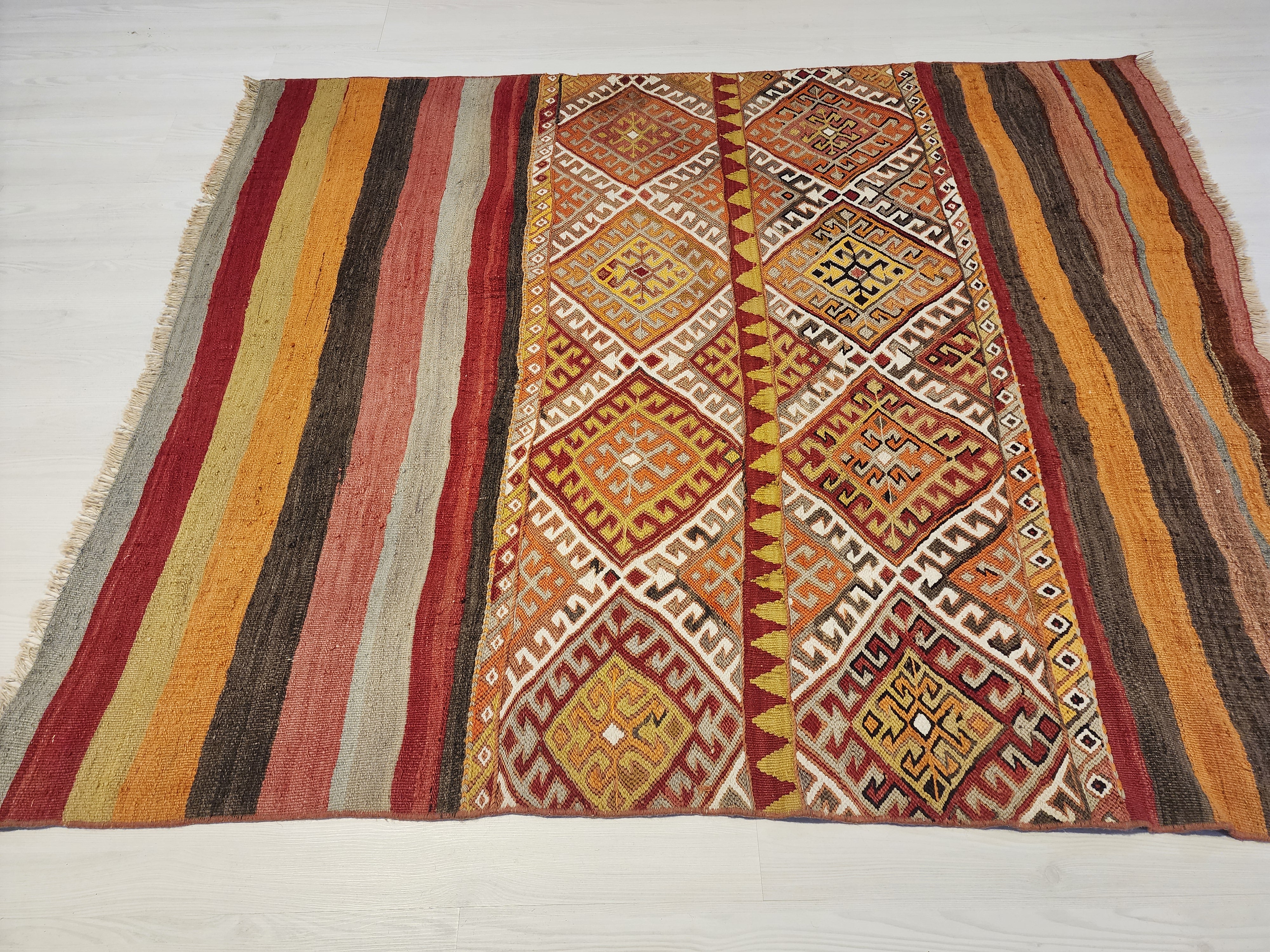 Vintage Turkish Kilim Rug, Southwestern Aztec Wool, 5x6 ft
