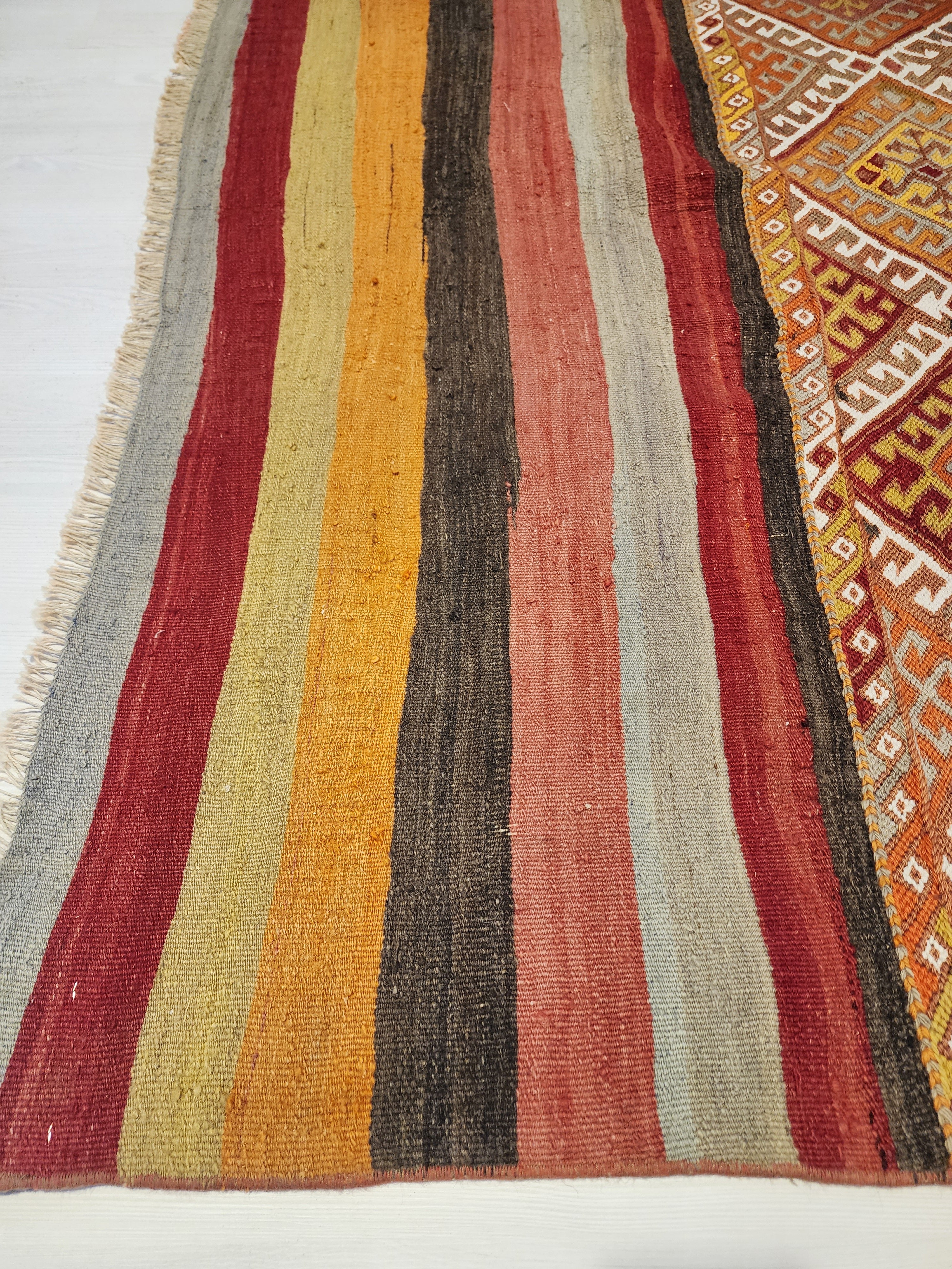 Vintage Turkish Kilim Rug, Southwestern Aztec Wool, 5x6 ft