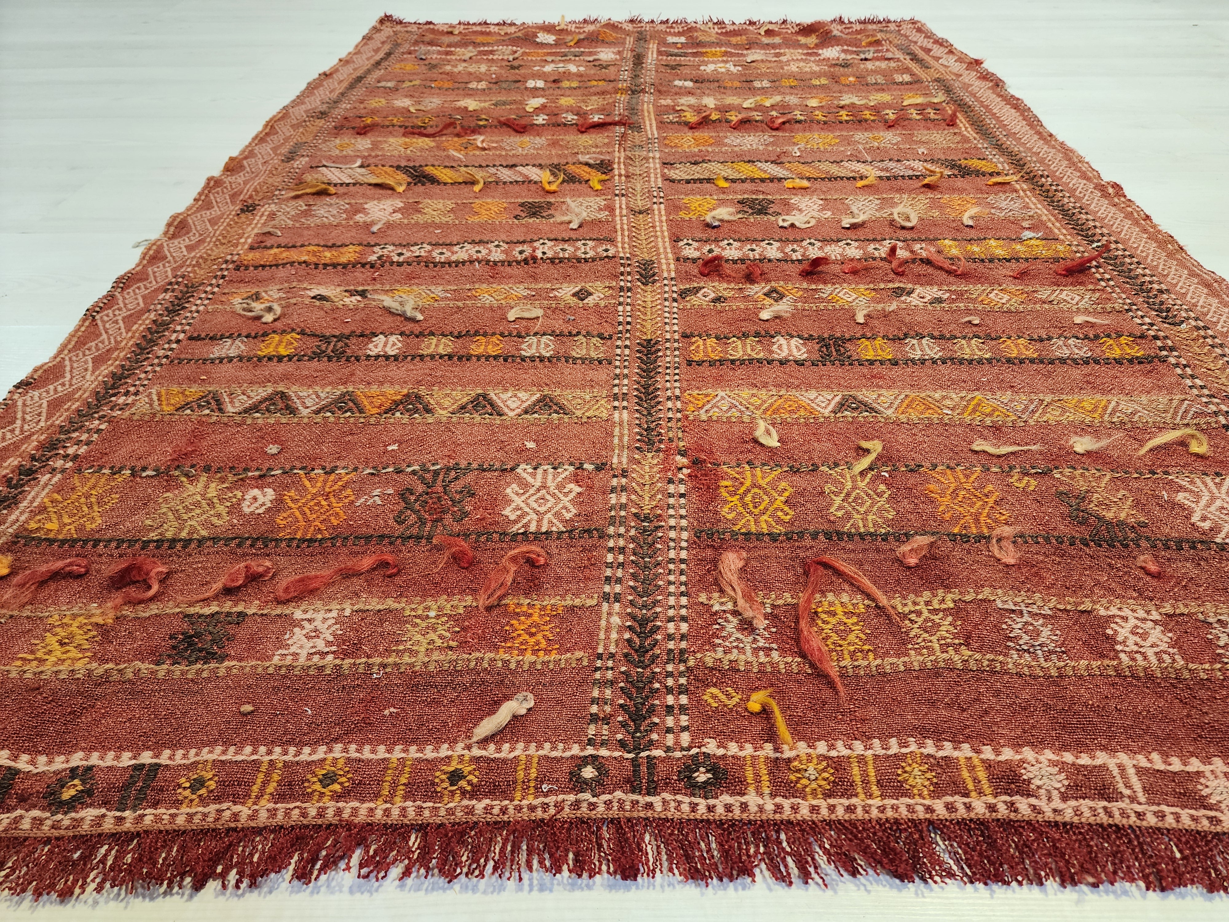 Vintage Persian Area Kilim Living Room, 5'3'' x 3'6''