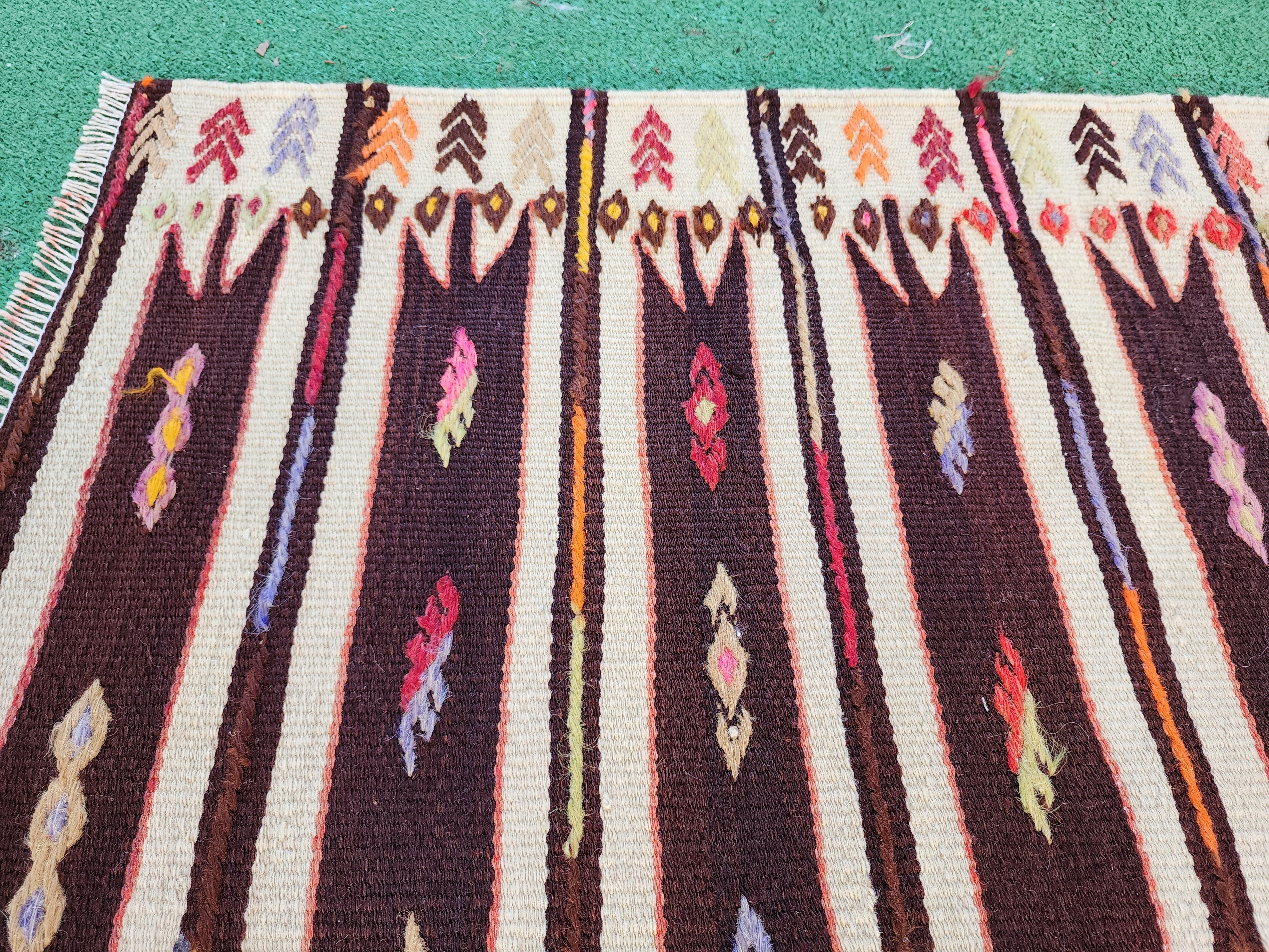 vintage Kilim Wool Small Rug — edge weave