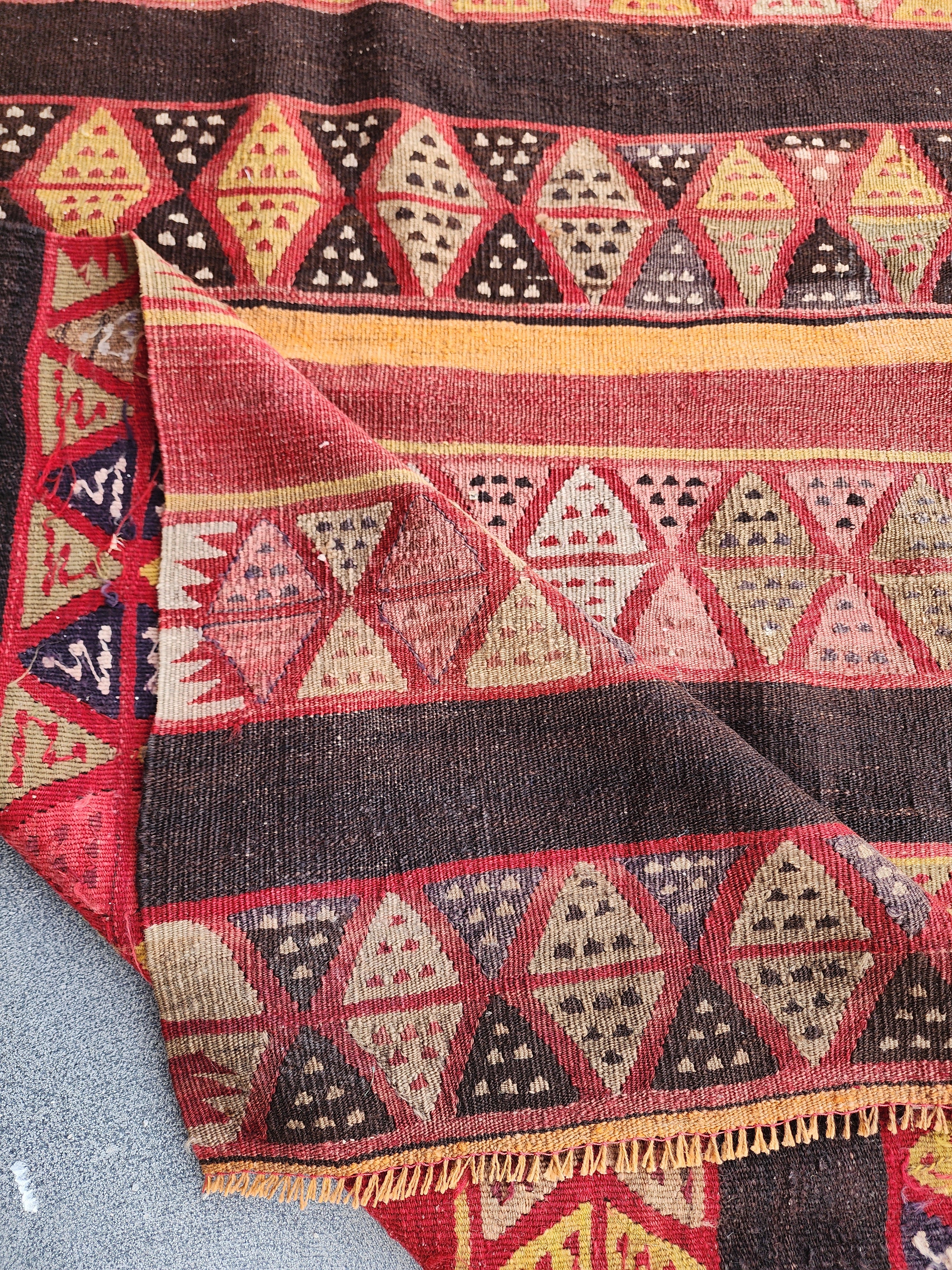 Vintage Turkish Kilim Rug: Handmade Wool, Rustic Boho Decor (3'5''x5'2'')