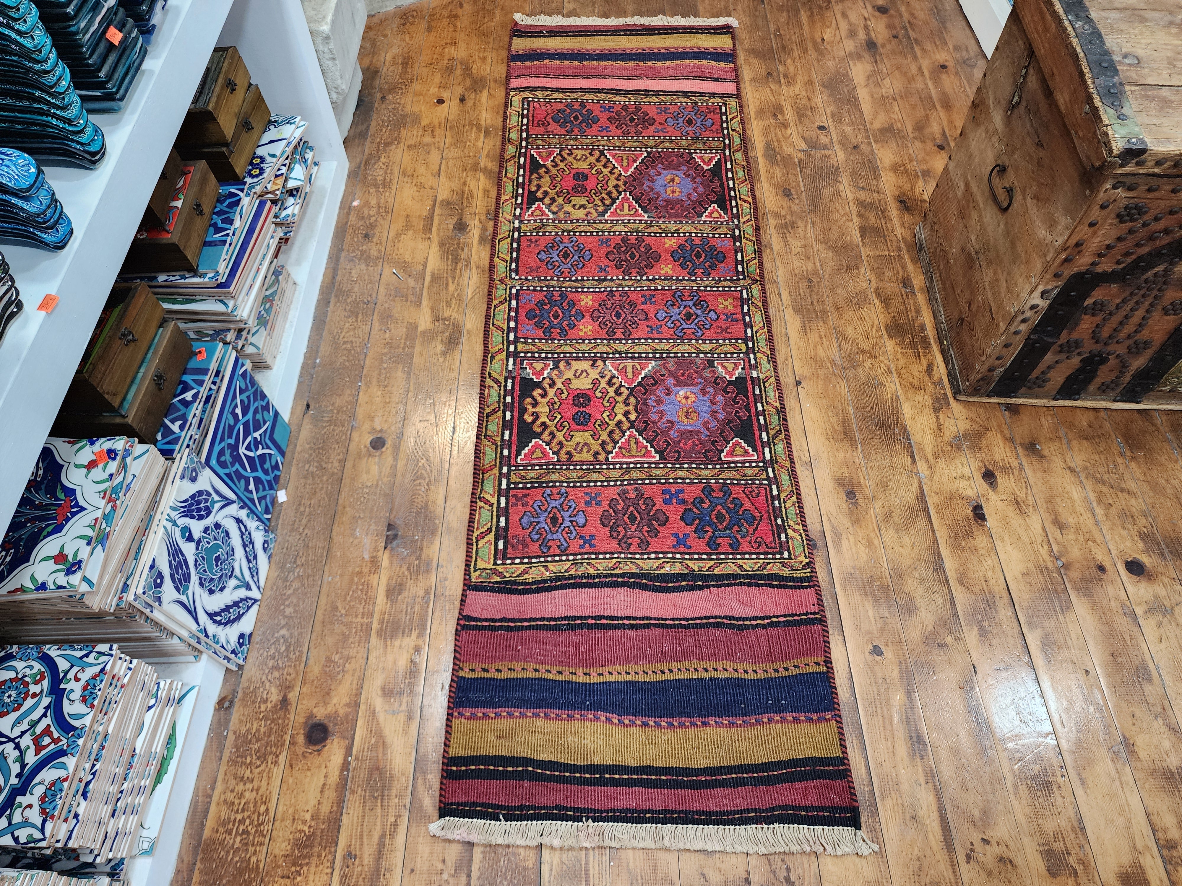 vintage Soumak Wool Runner Rug — detail texture