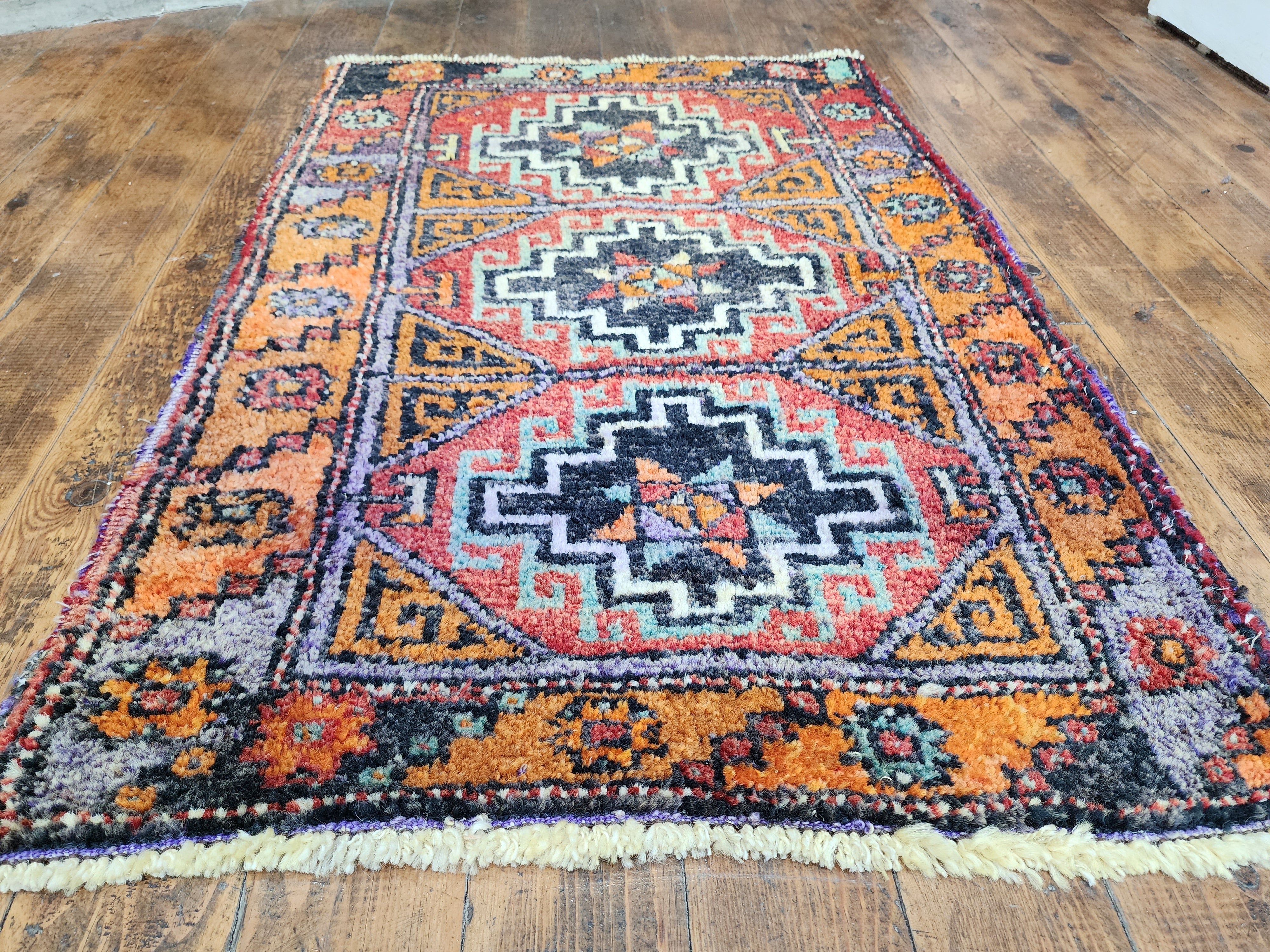 antique Konya Wool Small Rug — border pattern