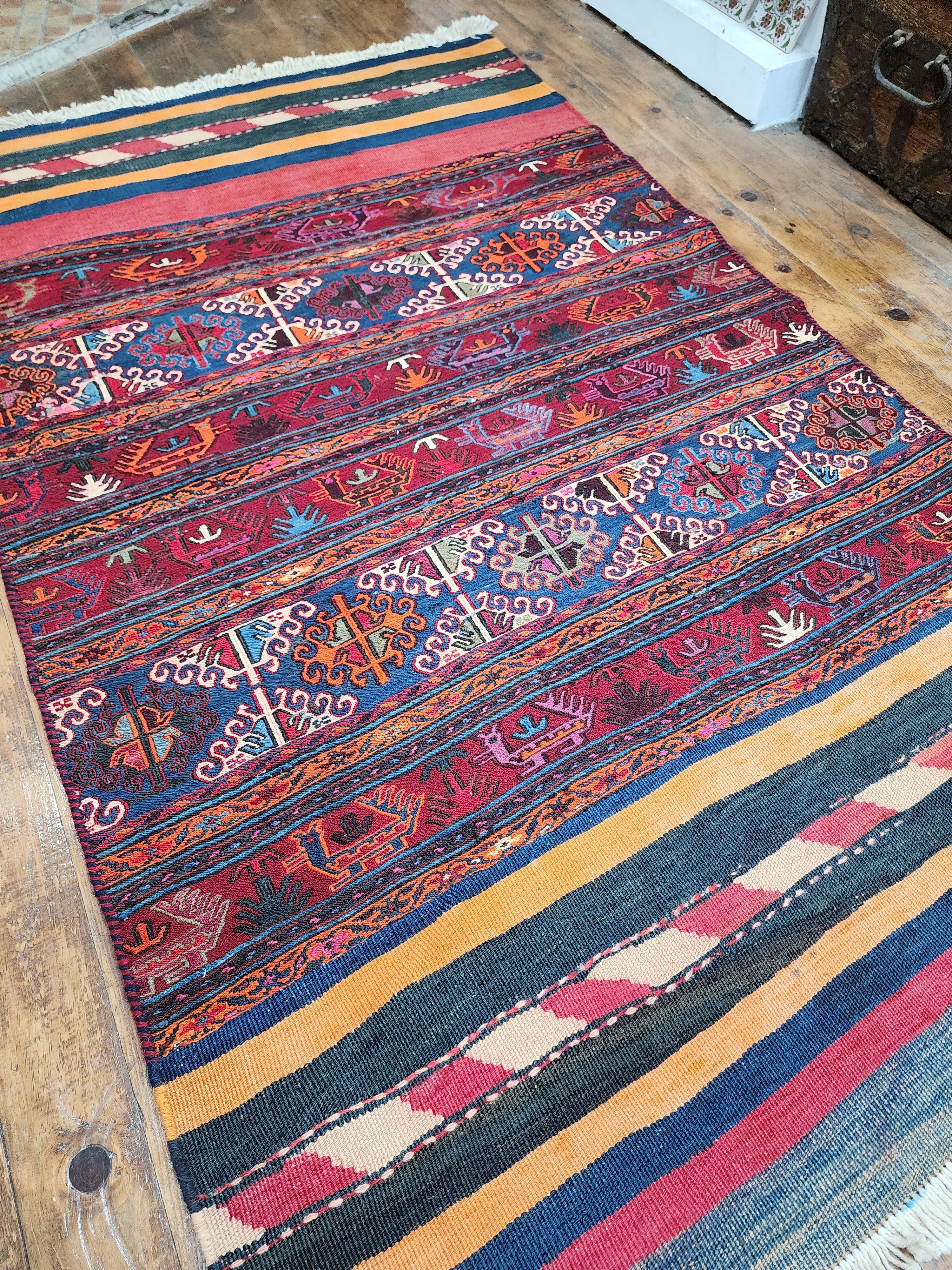Embroidery Nomadic Besik Rug, 3'5''x4'11''