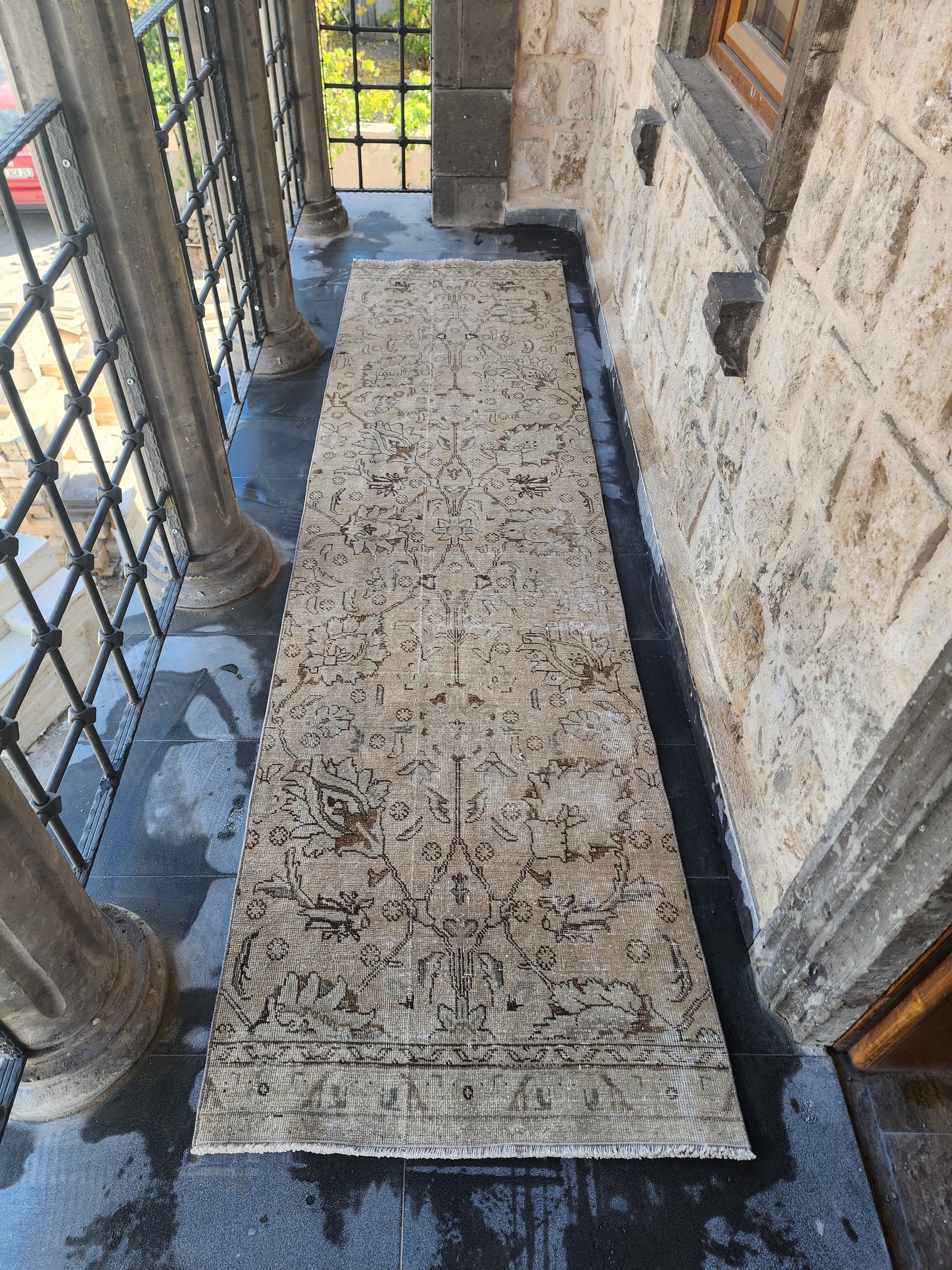 vintage Persian Wool Runner Rug — border pattern