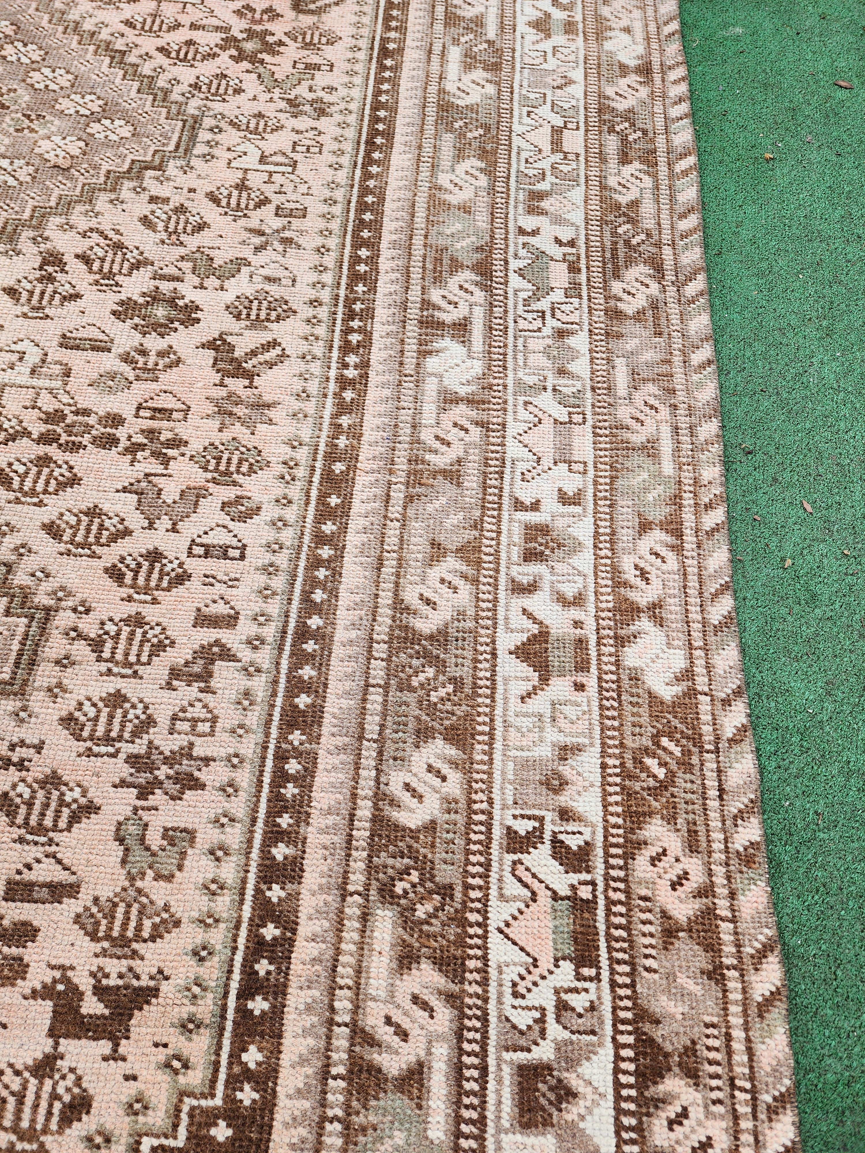 vintage Anatolian Wool Large Area Rug — colour close-up