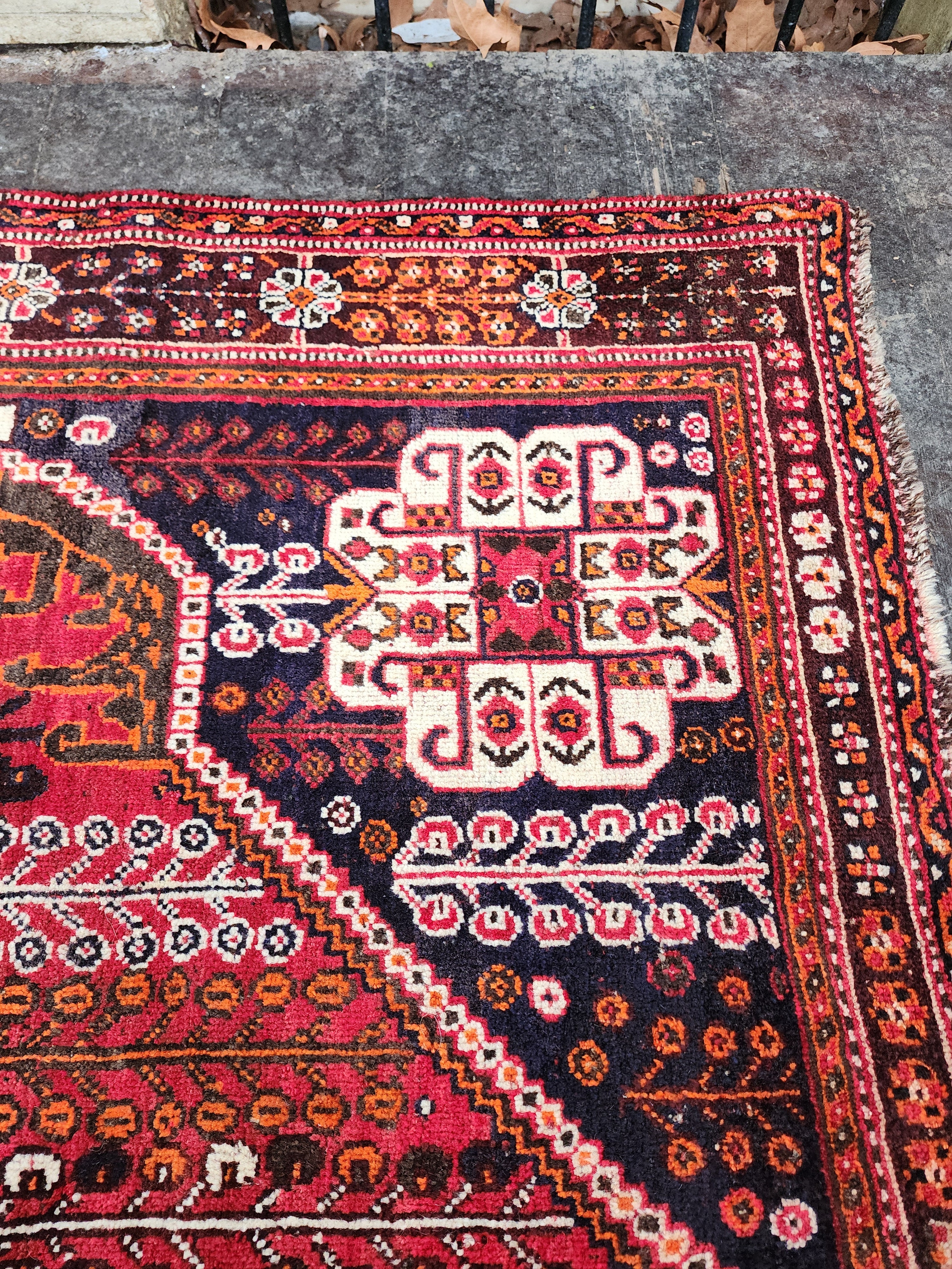 Persian Shiraz Rug, 5x8