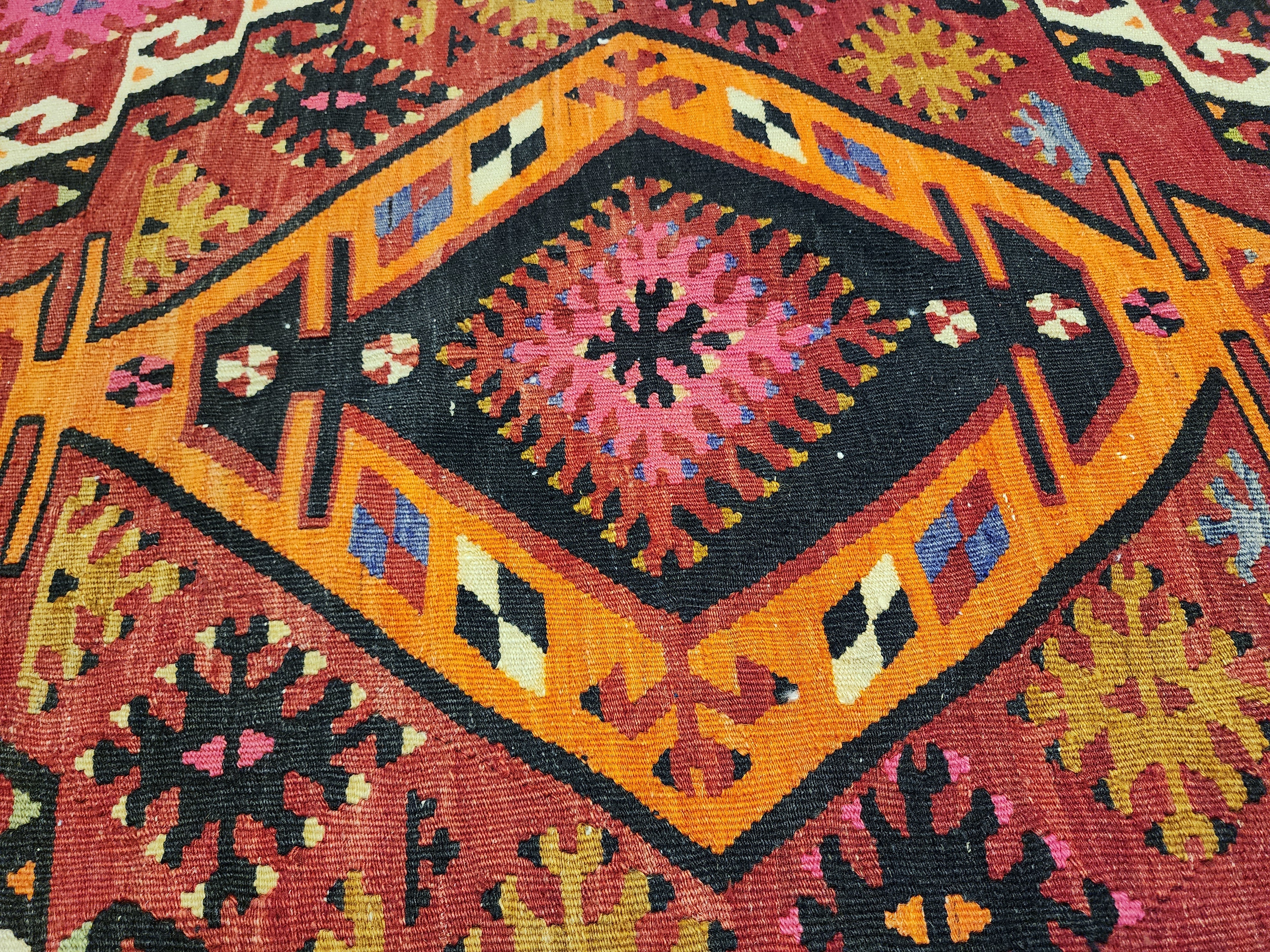 Handmade Turkish Kilim Rug: Vintage Wool Anatolian Boho Decor (9 ft x 5 ft 9 in)