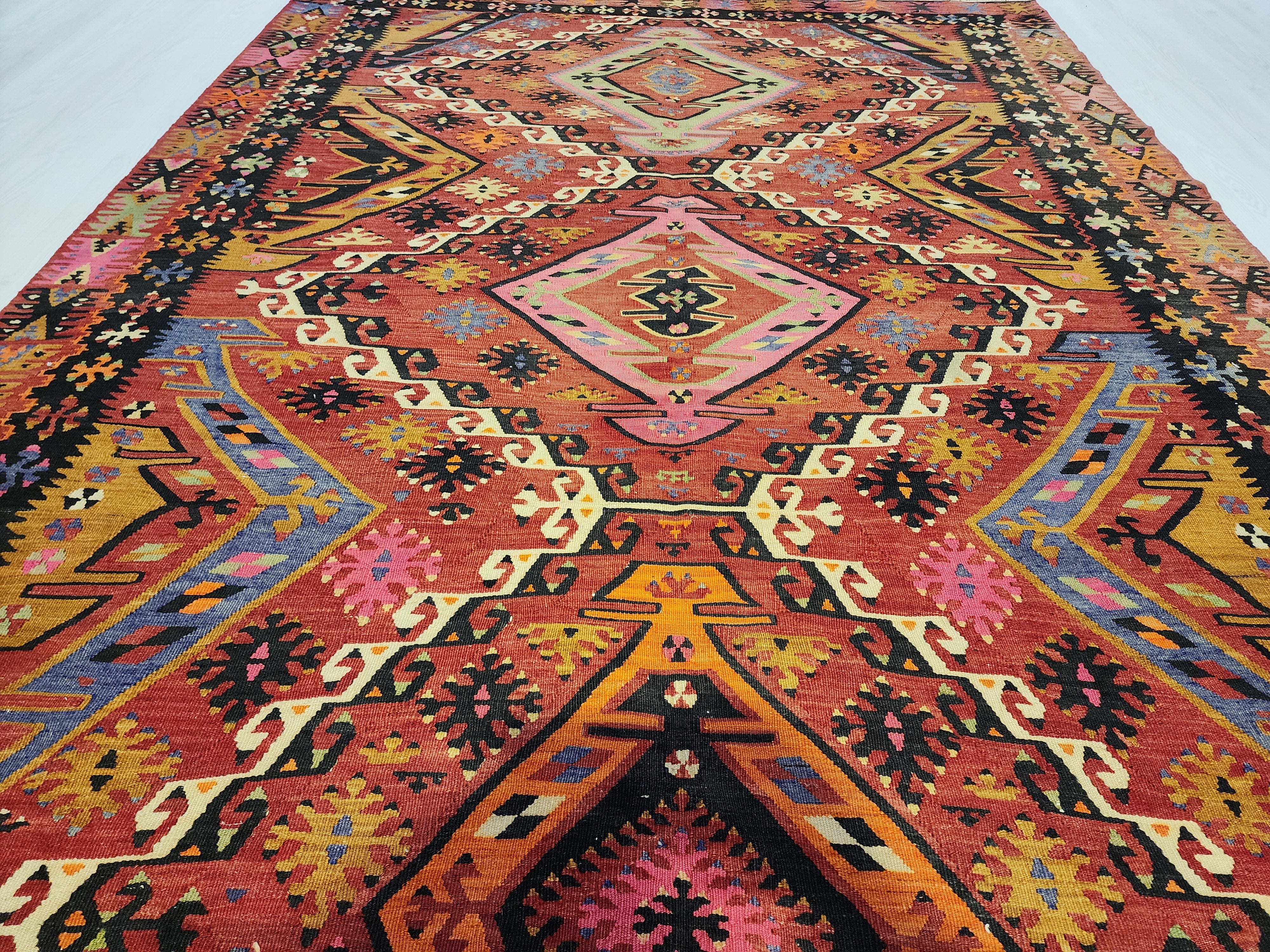 Handmade Turkish Kilim Rug: Vintage Wool Anatolian Boho Decor (9 ft x 5 ft 9 in)