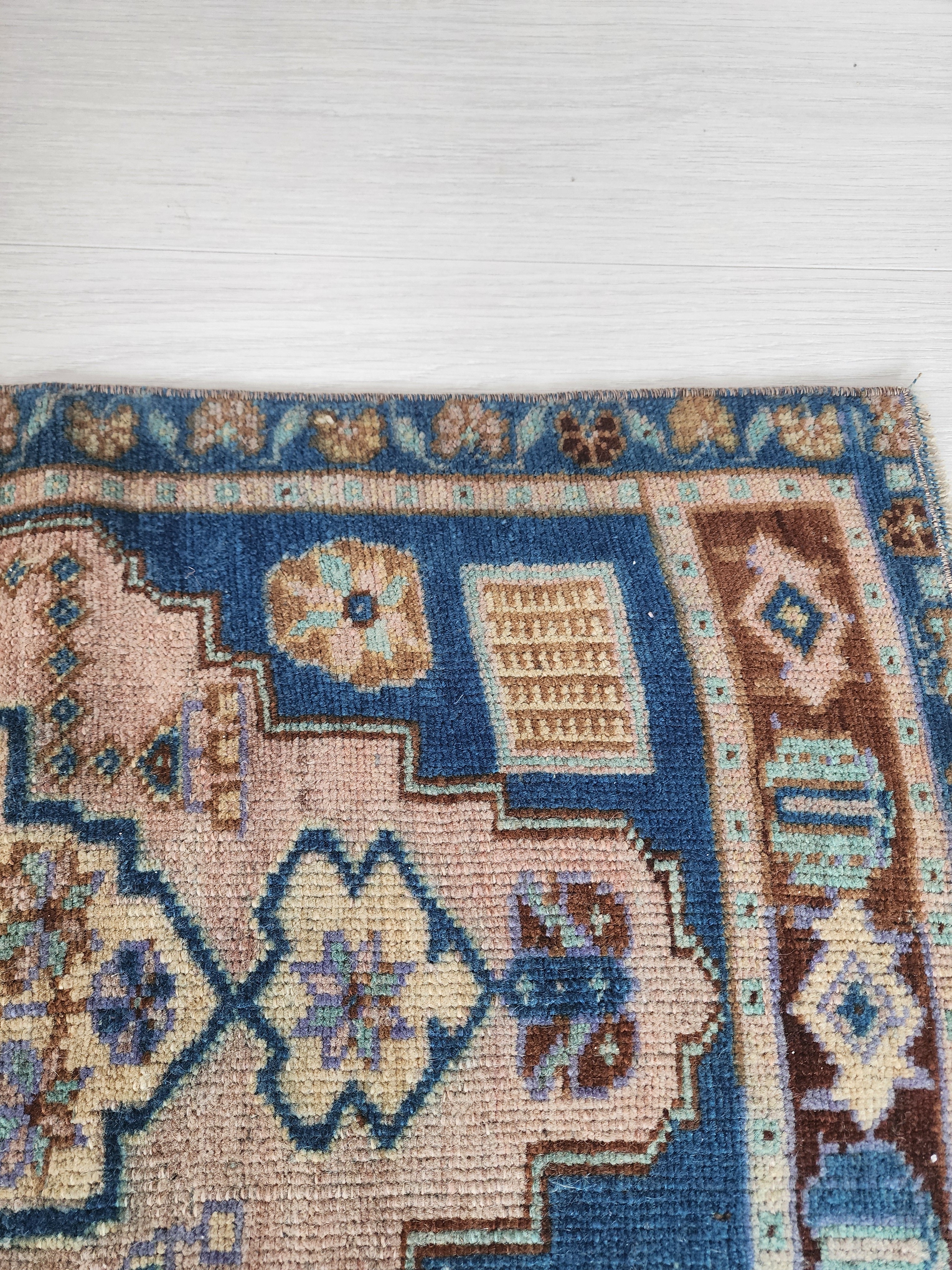 Vintage Turkish Hand-Knotted Rug with Soft Pastel Hues, 3'2''x1'8''