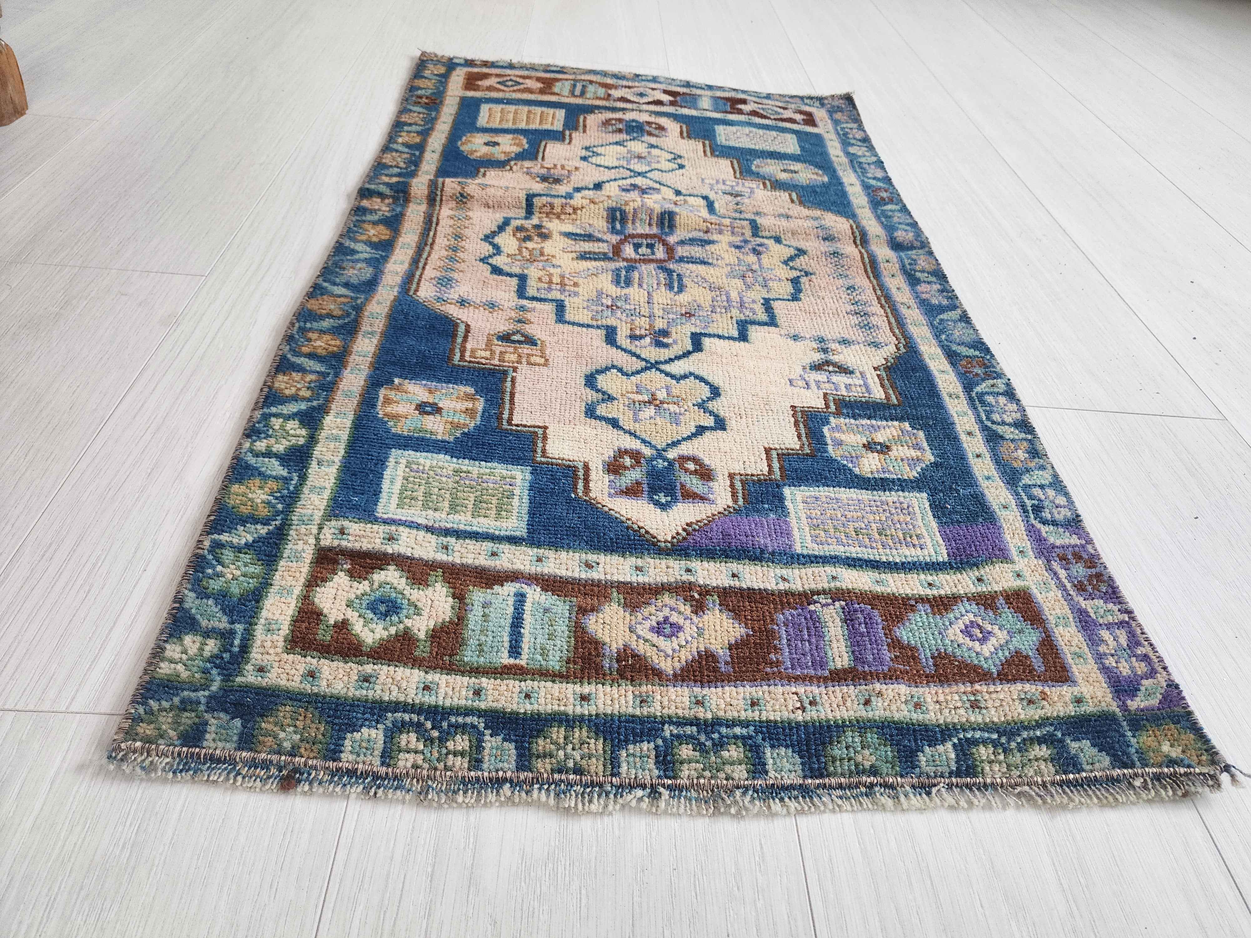 Vintage Turkish Hand-Knotted Rug with Soft Pastel Hues, 3'2''x1'8''