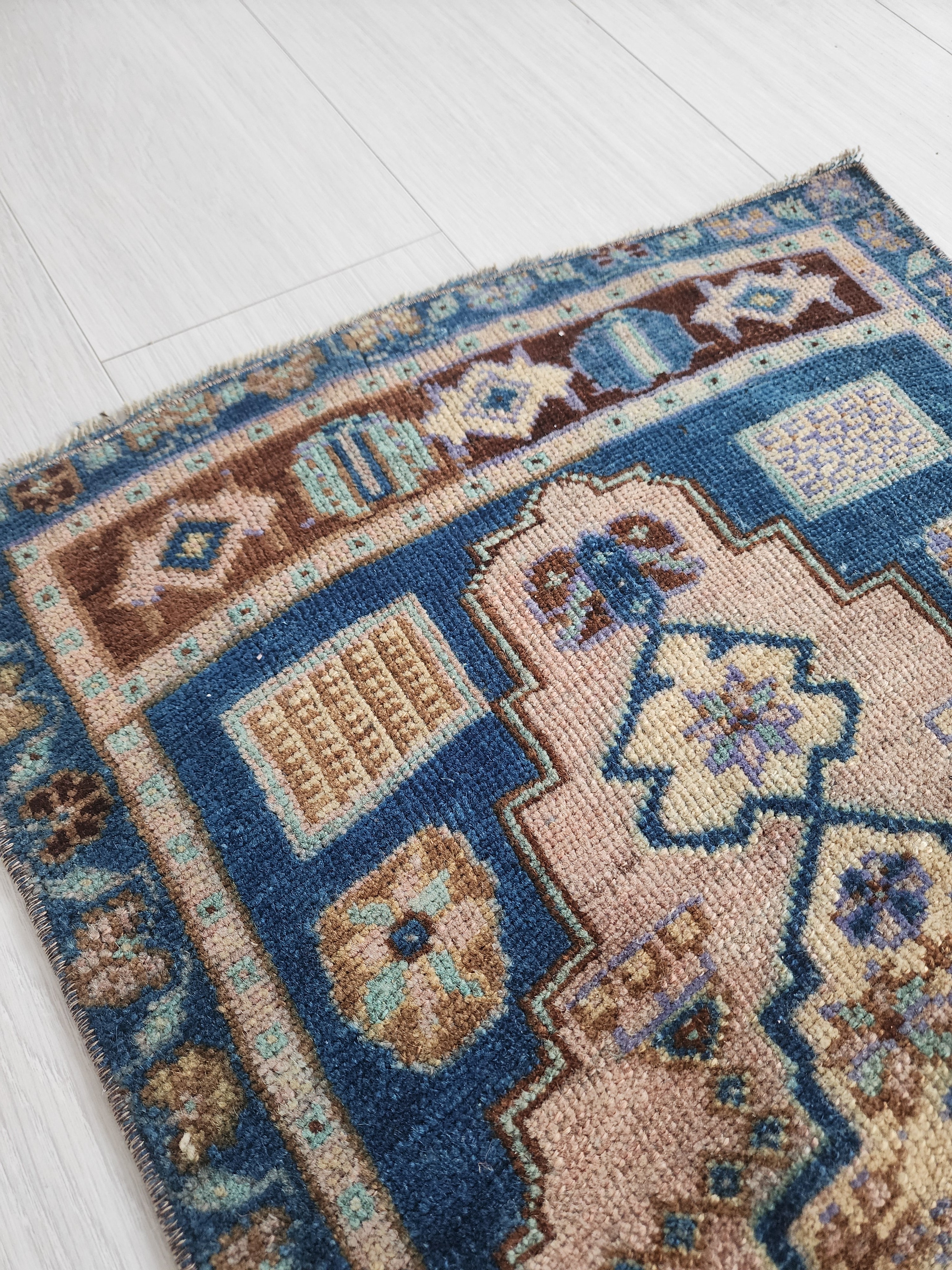 Vintage Turkish Hand-Knotted Rug with Soft Pastel Hues, 3'2''x1'8''