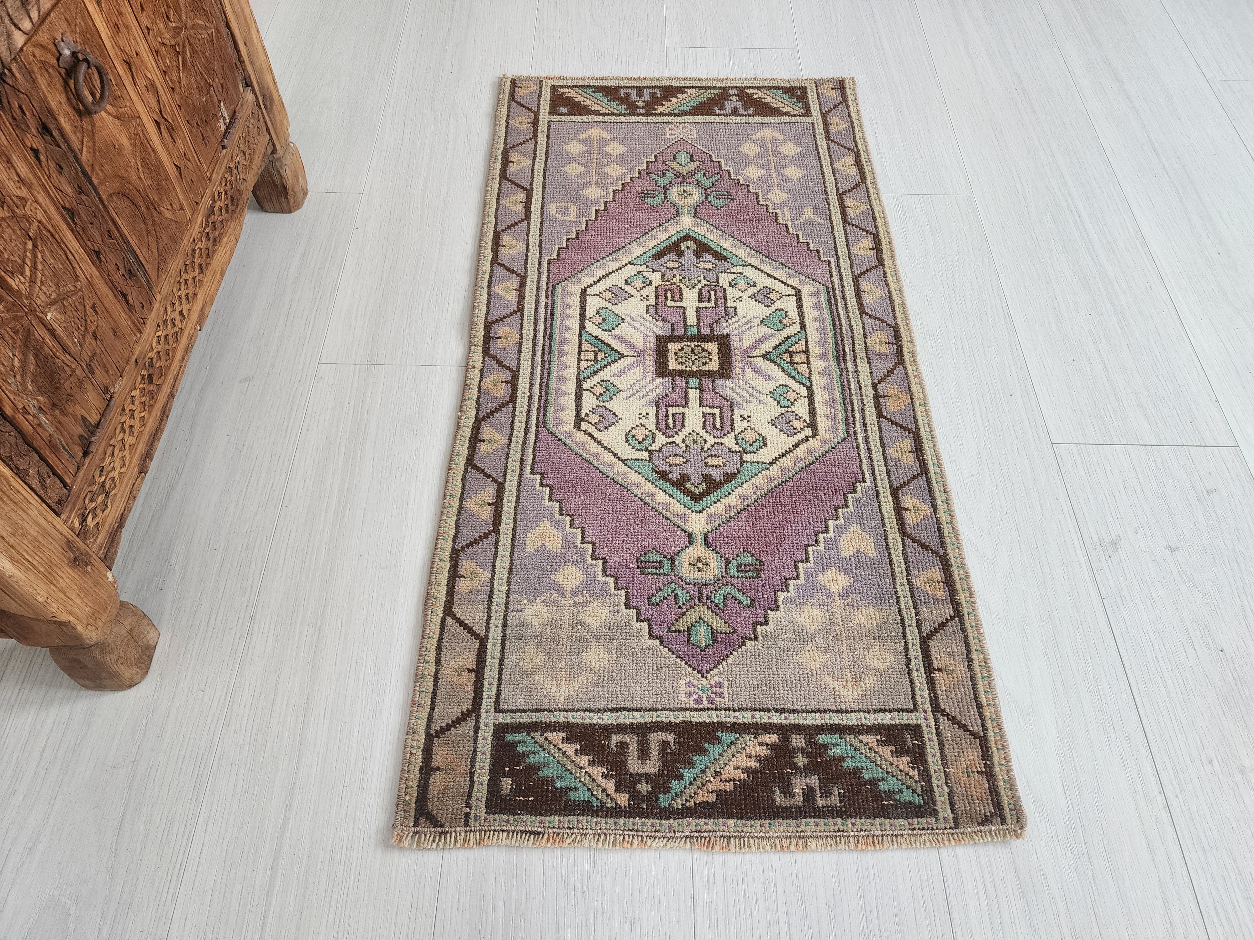 Vintage Rug with Unique Color Palette, 3'3''x1'9''