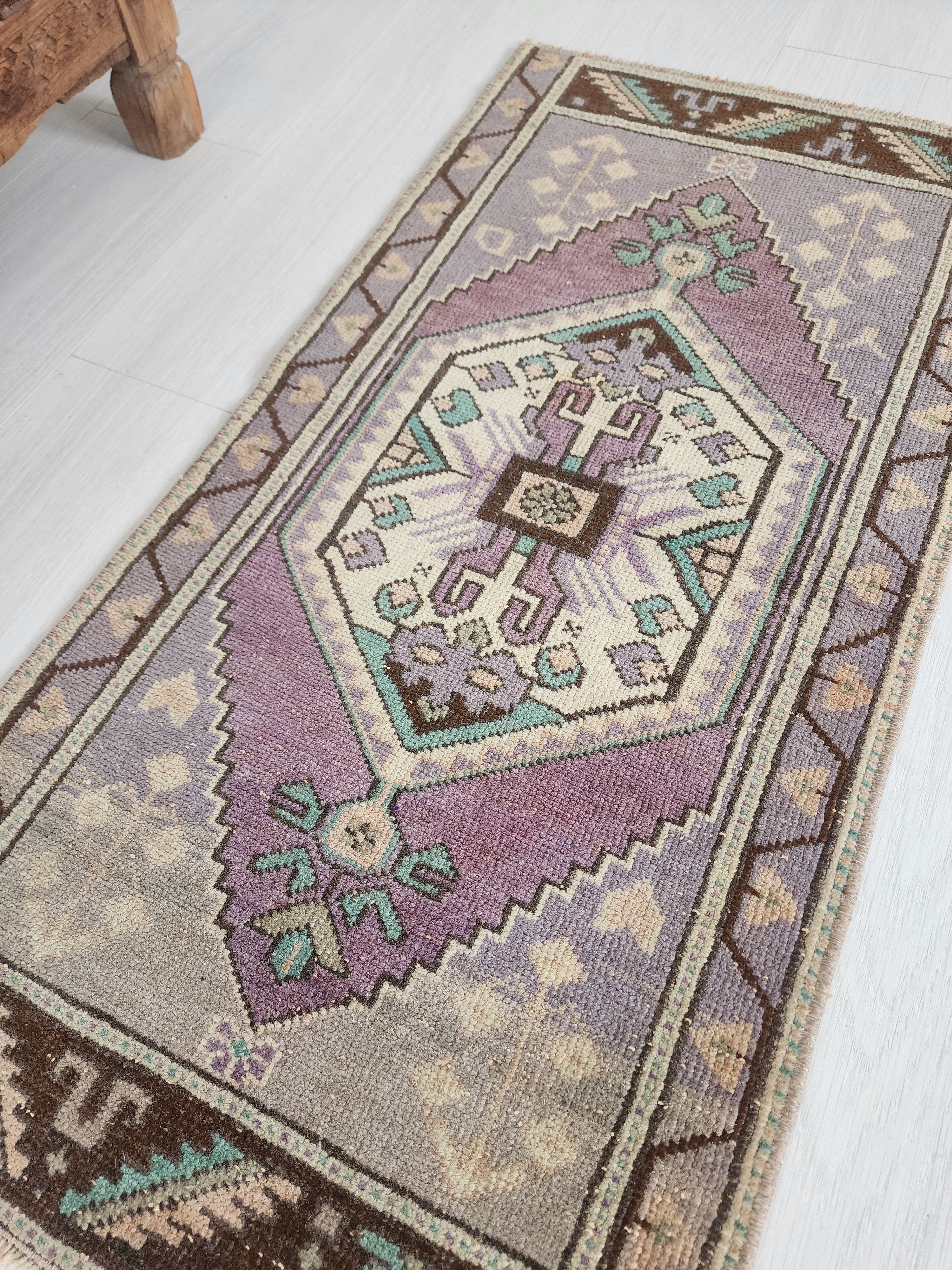 Vintage Rug with Unique Color Palette, 3'3''x1'9''