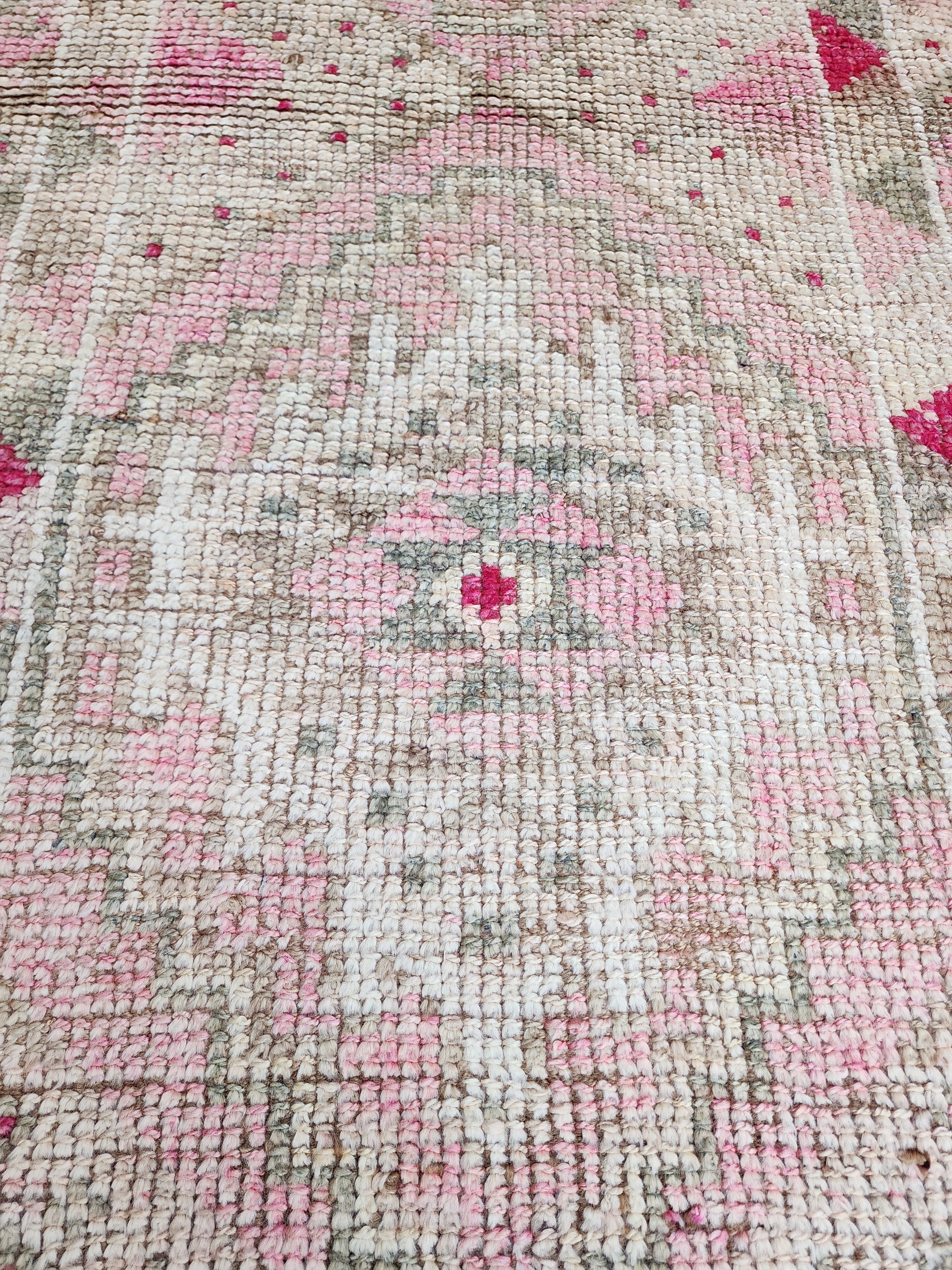 vintage Oushak Wool Runner Rug — corner detail