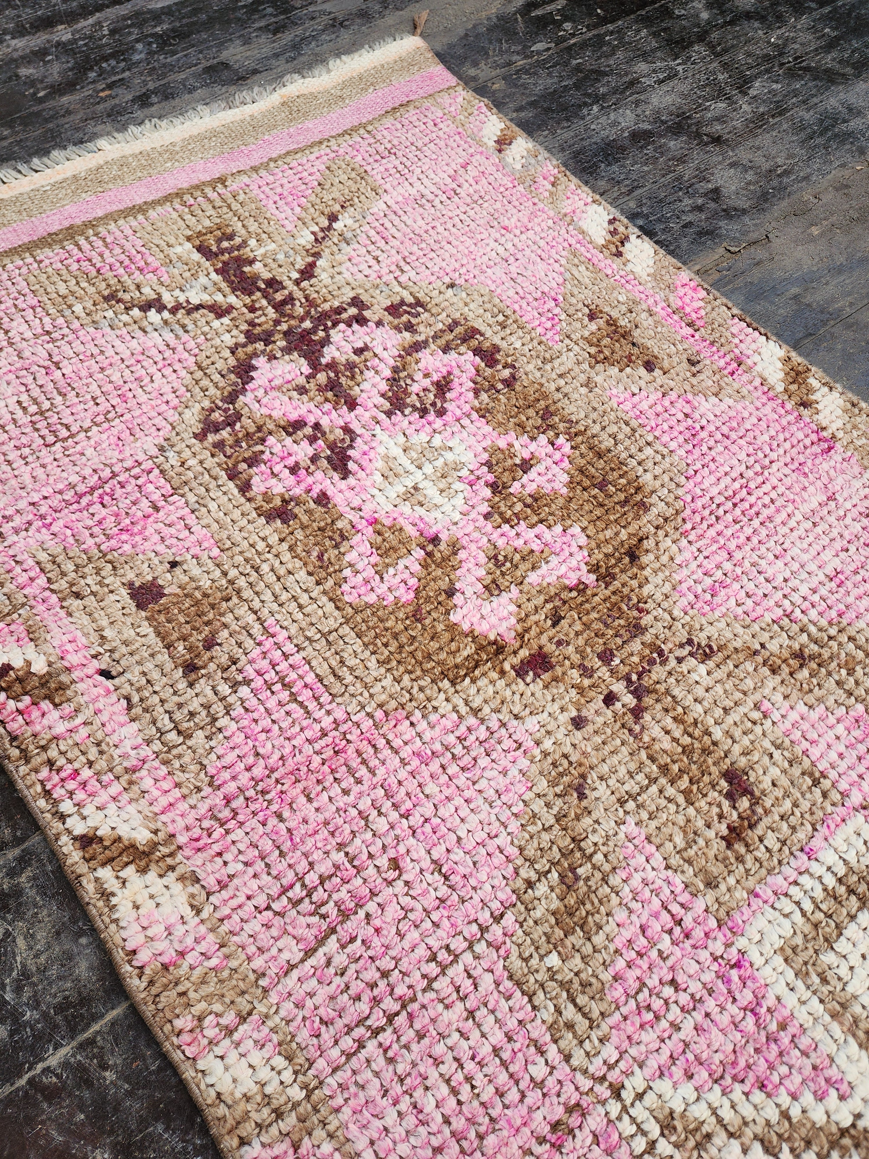 Tapis de couloir Oushak turc pâle 2'8'' x 9'5''