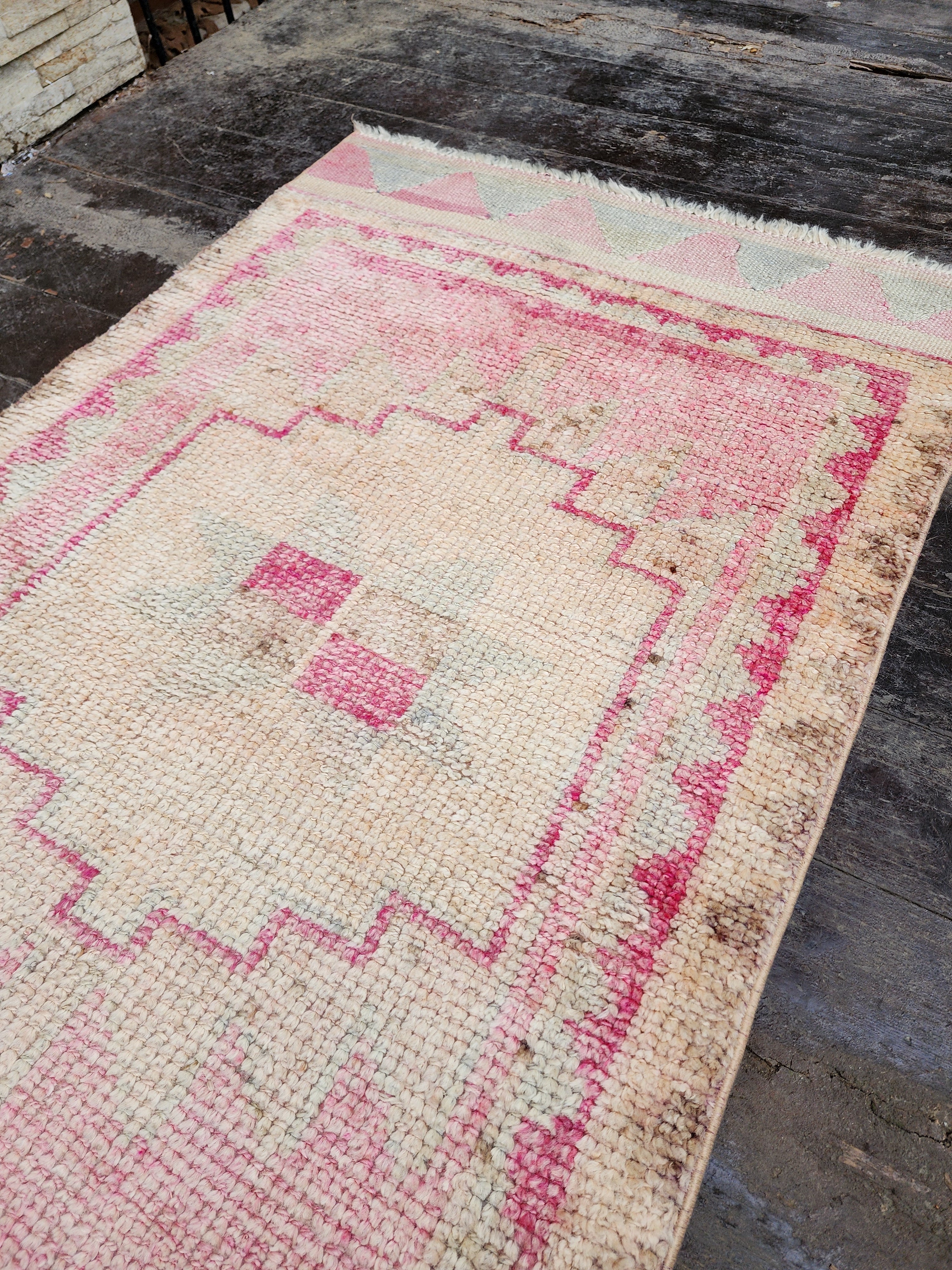 Tapis de couloir Oushak turc pâle 3'1'' x 11'4''