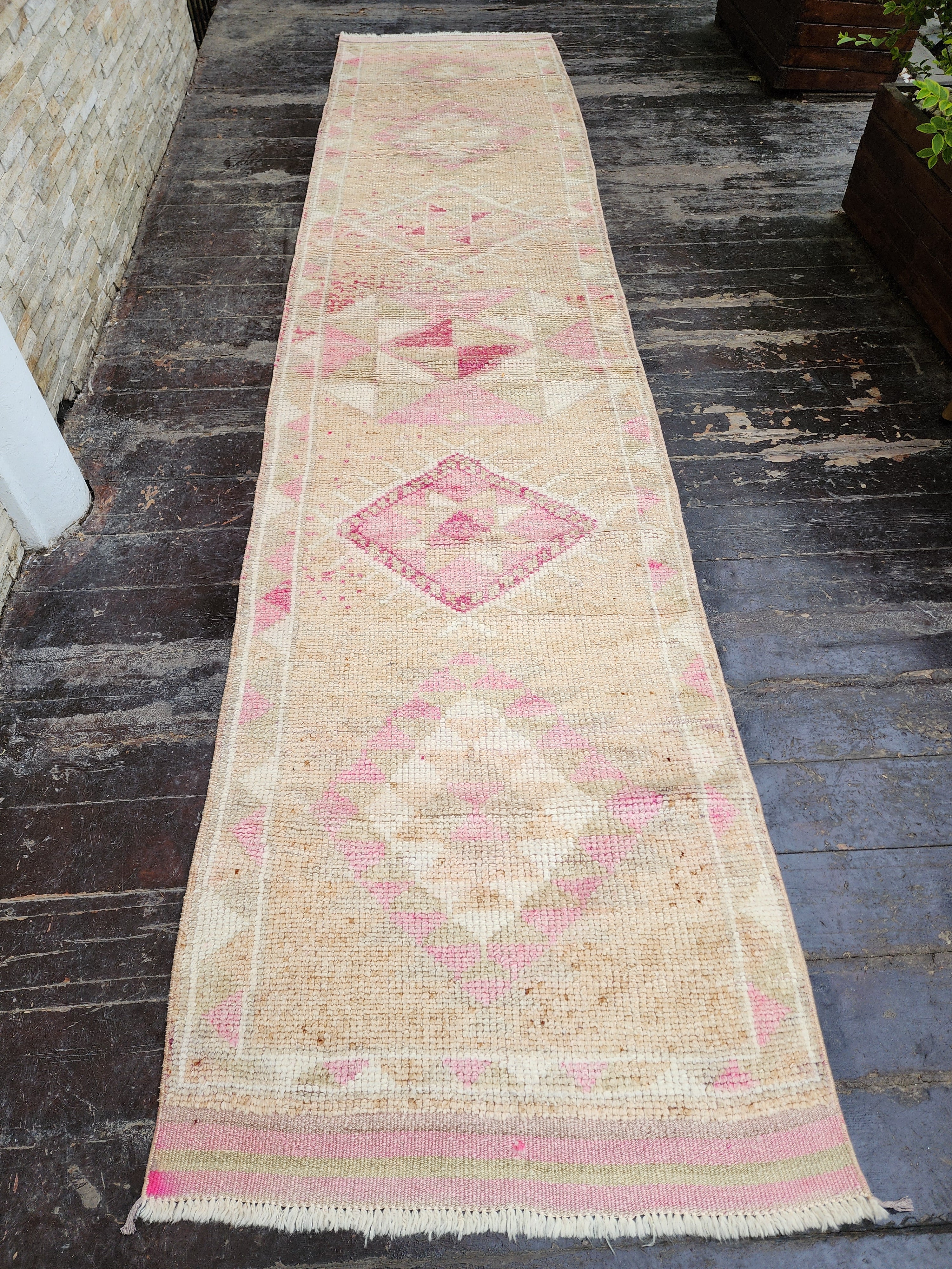 Tapis de couloir Oushak turc pâle 12'1''x2'8''