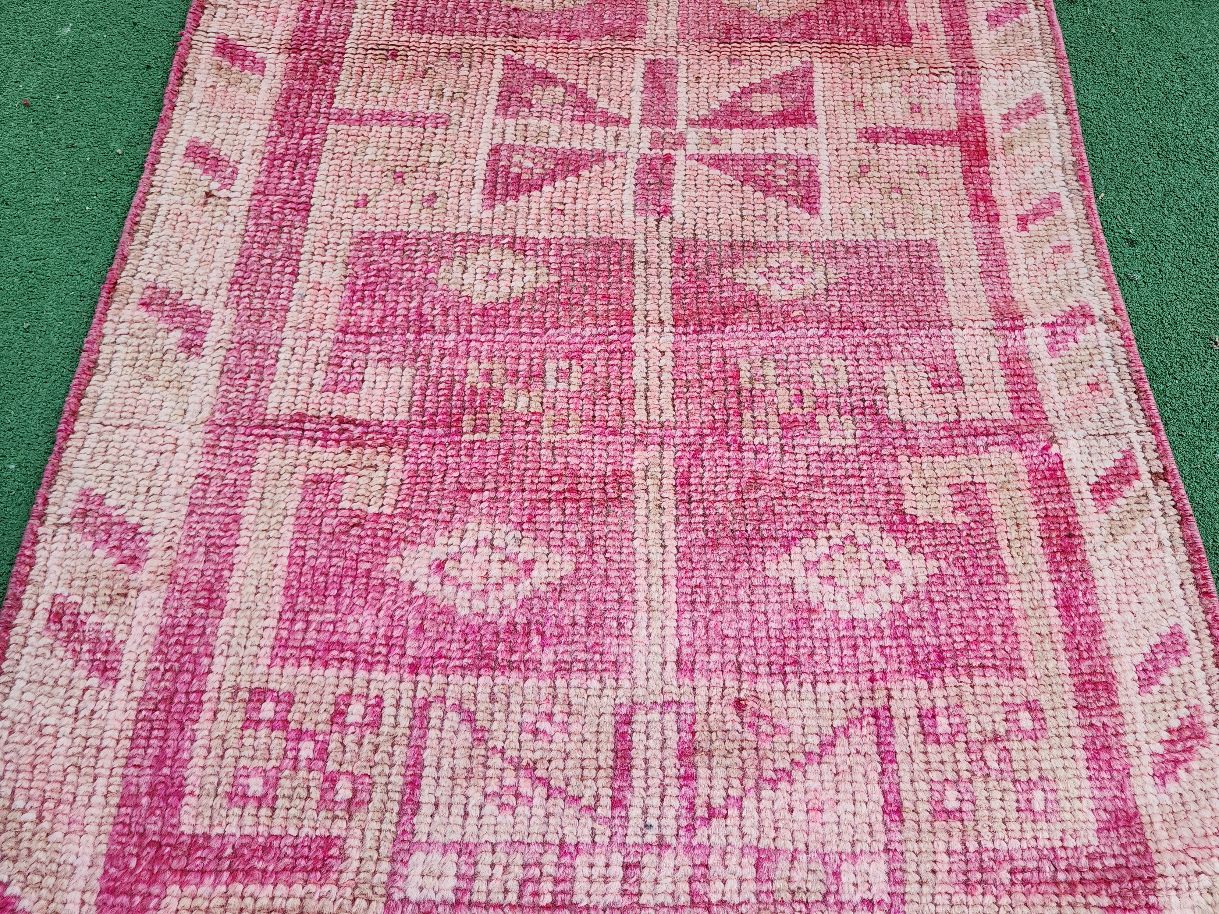 vintage Turkish Runner Rug — detail texture