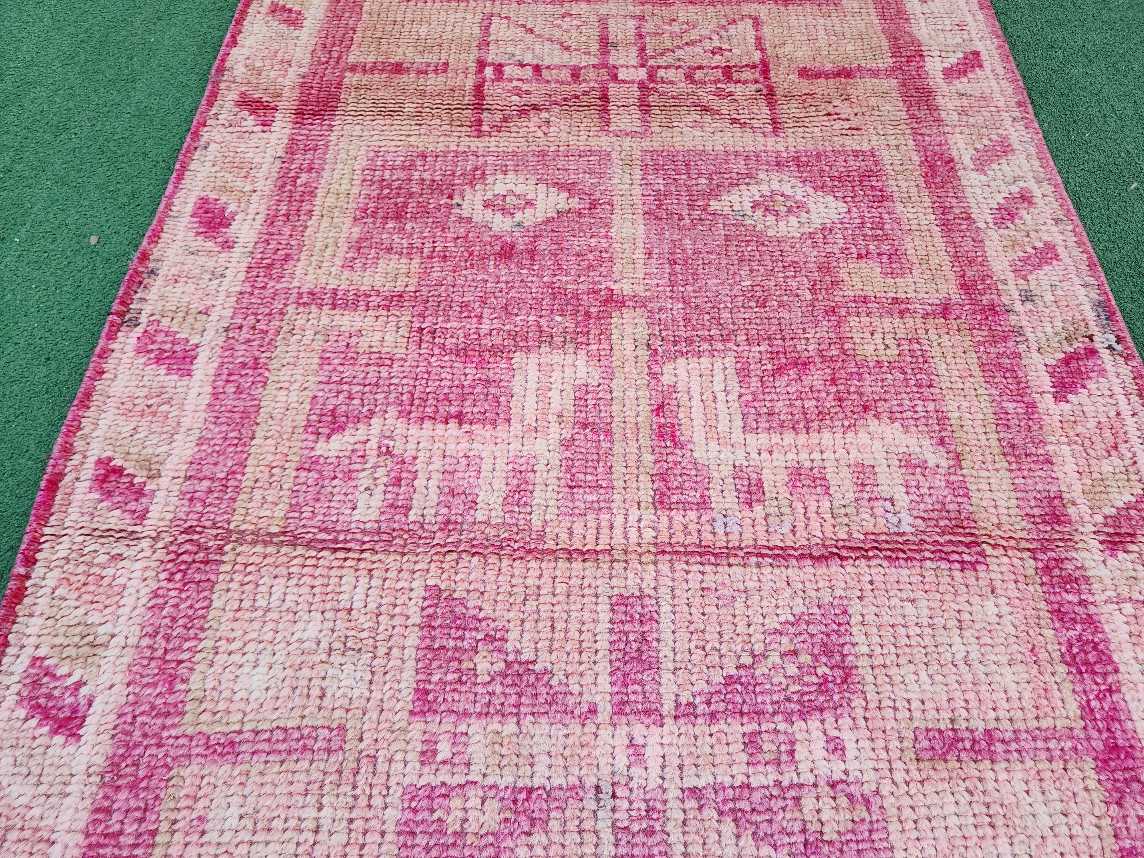 vintage Turkish Runner Rug — pattern close-up