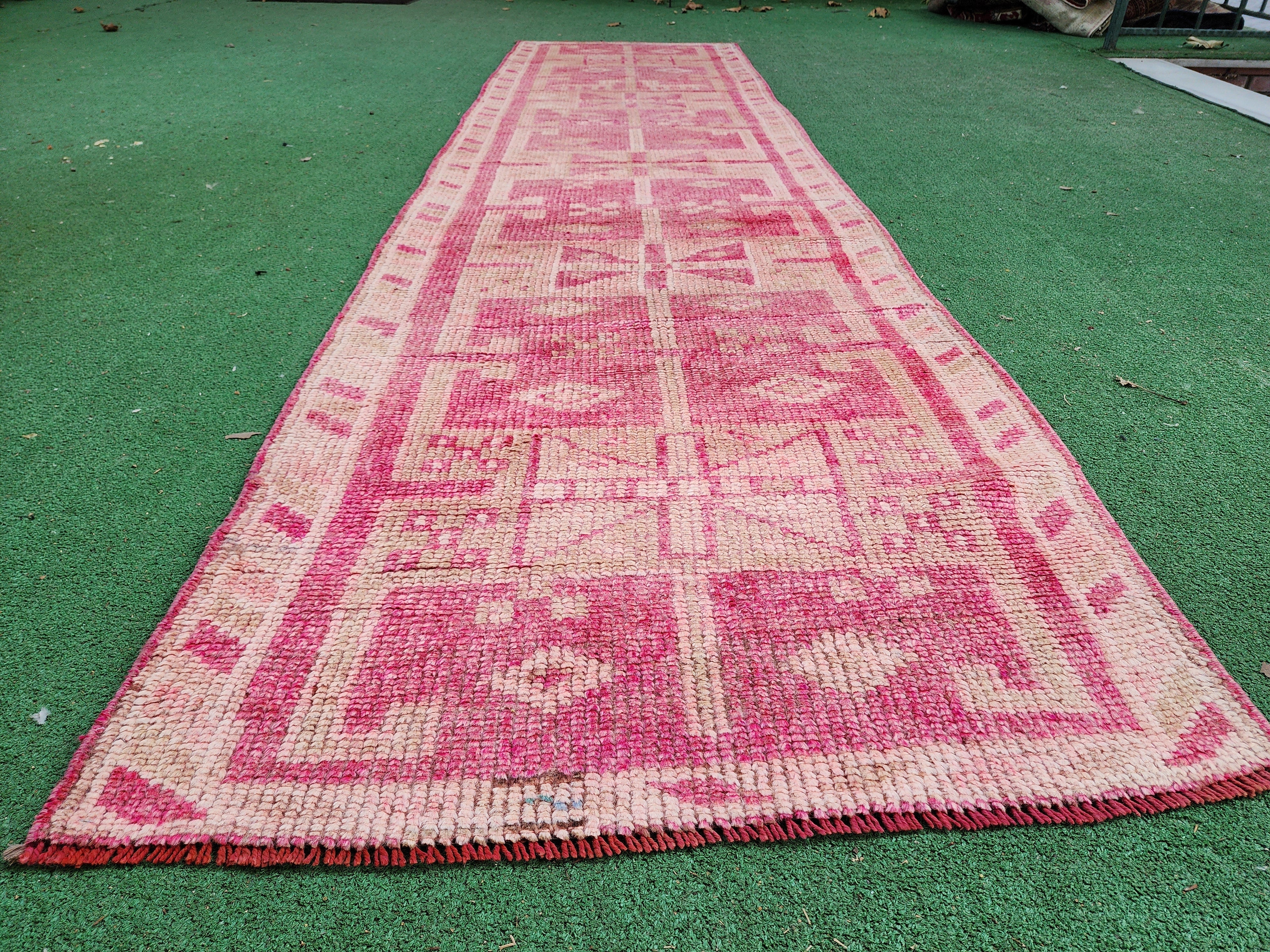 vintage Turkish Runner Rug — edge weave