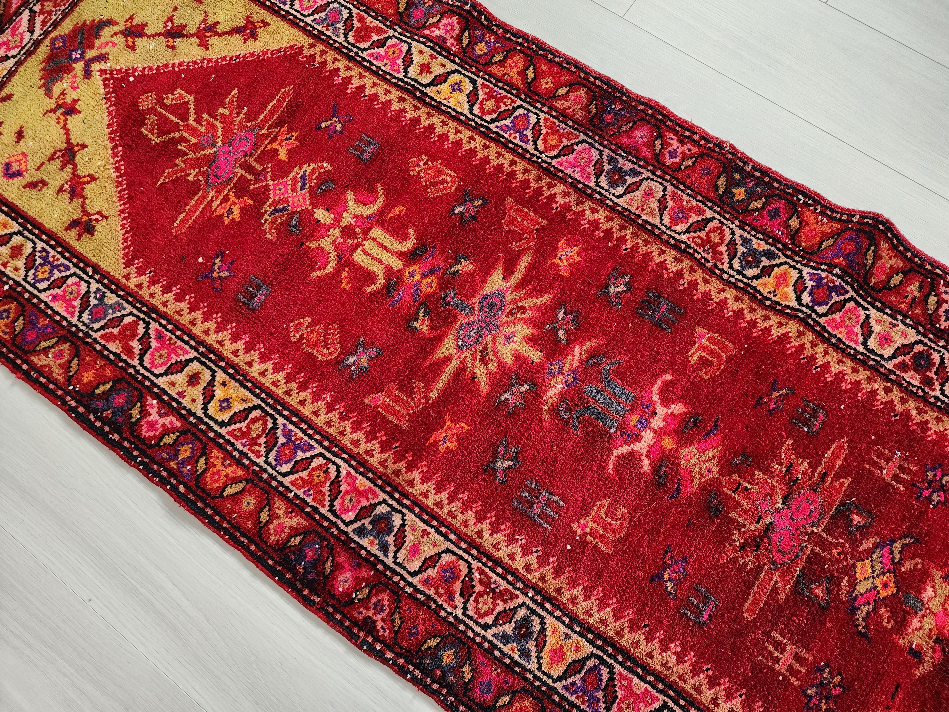 vintage Tribal Runner Rug — detail texture