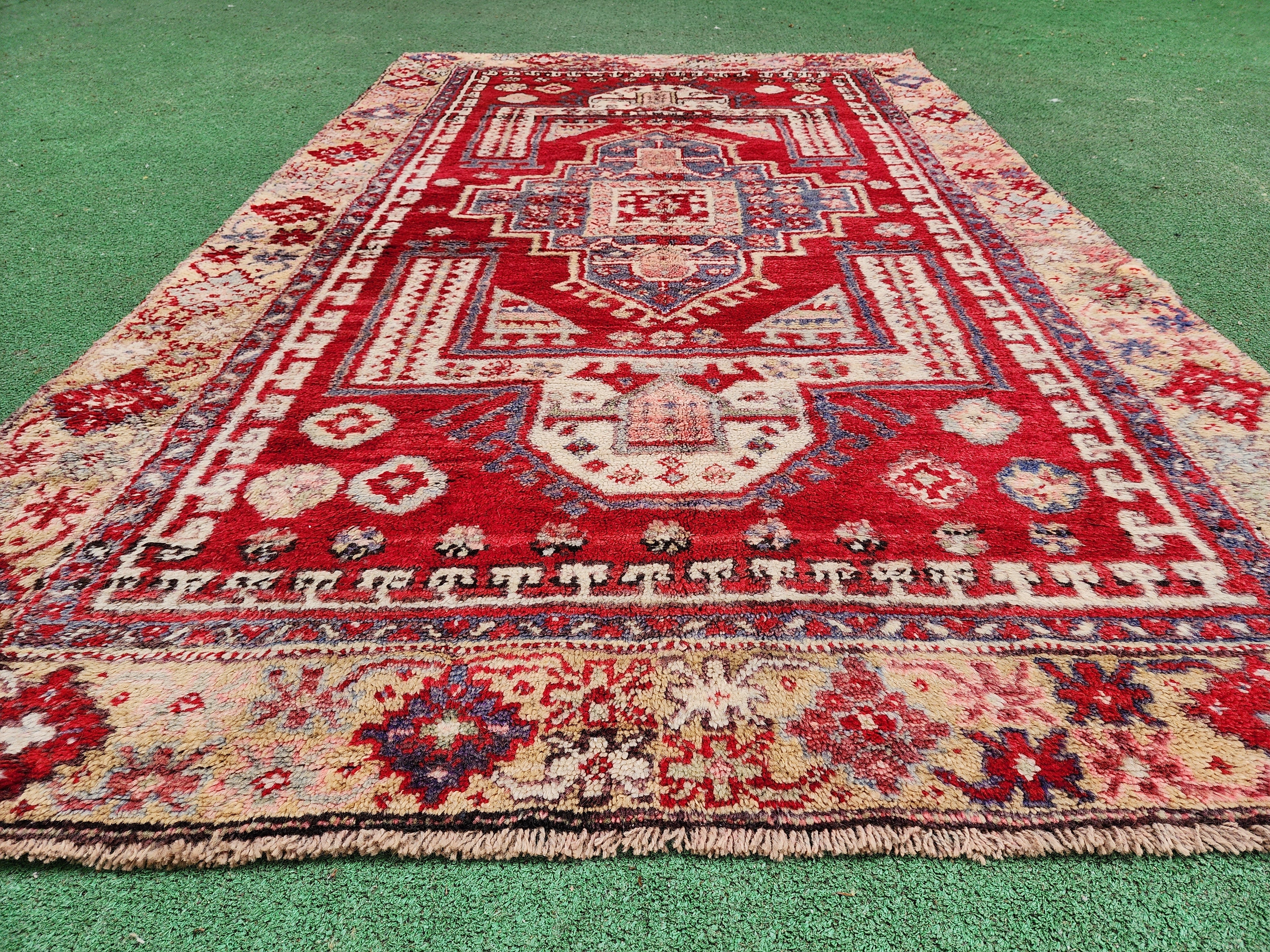 antique Turkish Wool Small Rug — colour close-up
