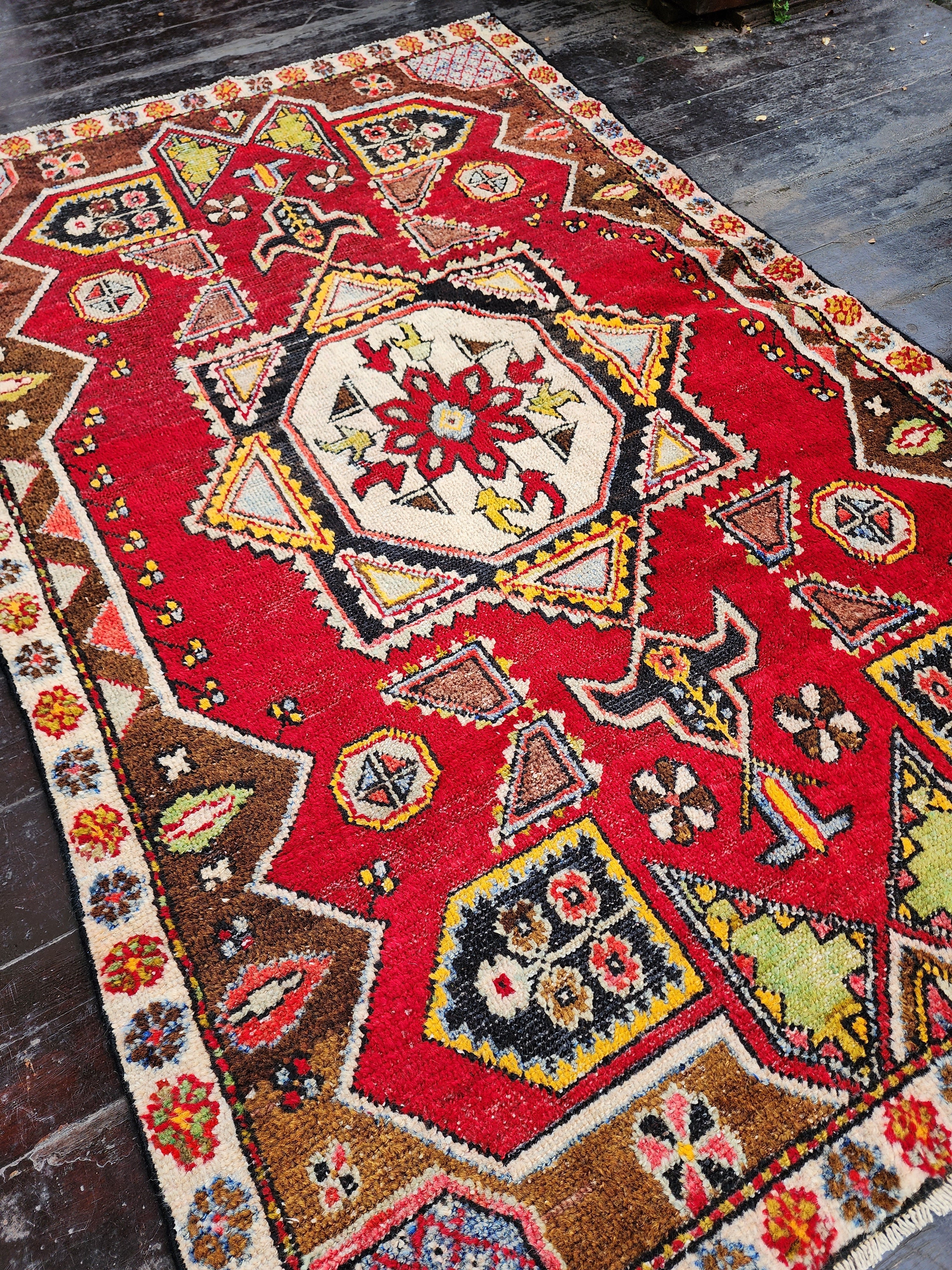 antique Anatolian Wool Small Rug — pattern close-up