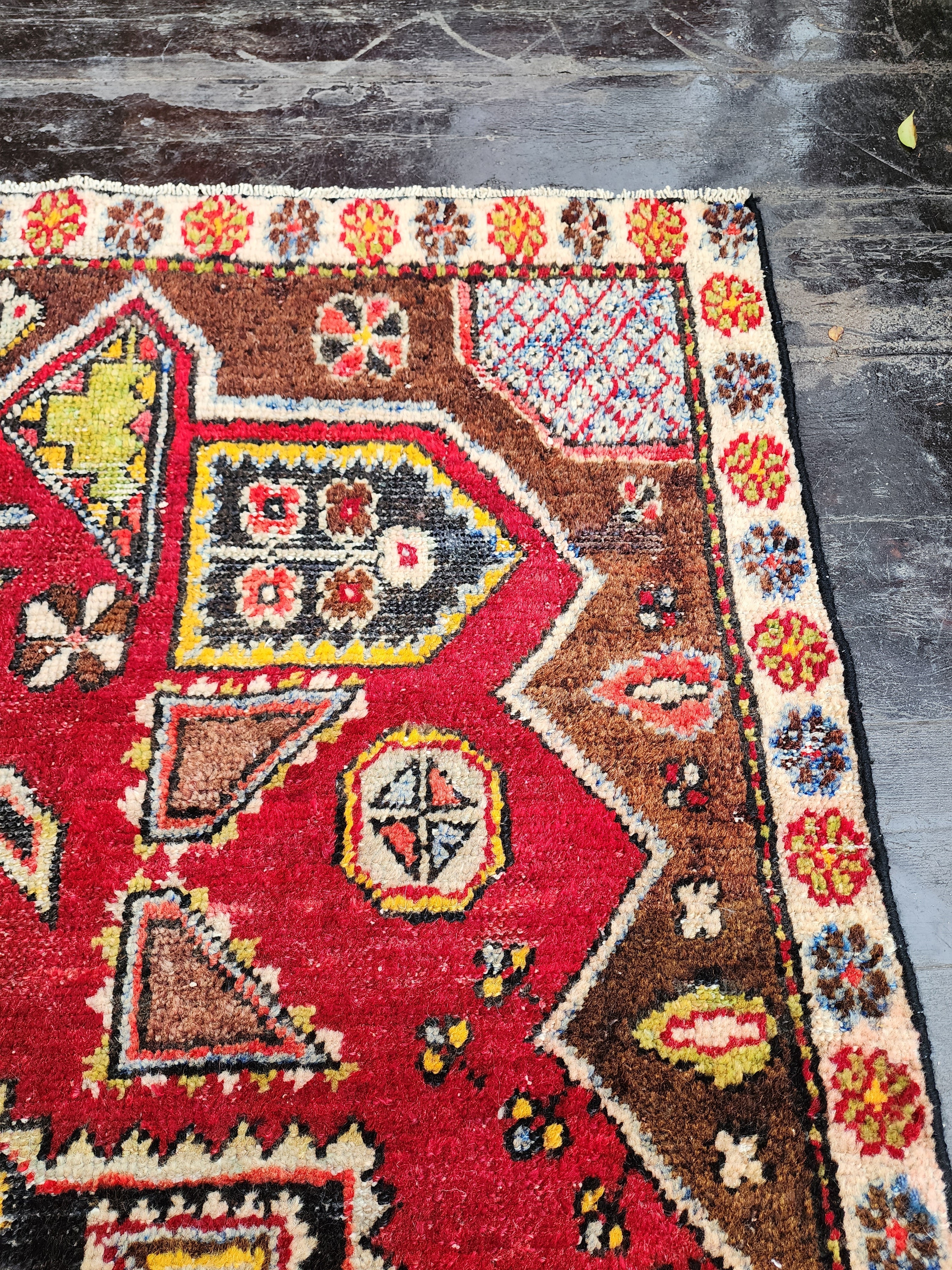 antique Anatolian Wool Small Rug — edge weave