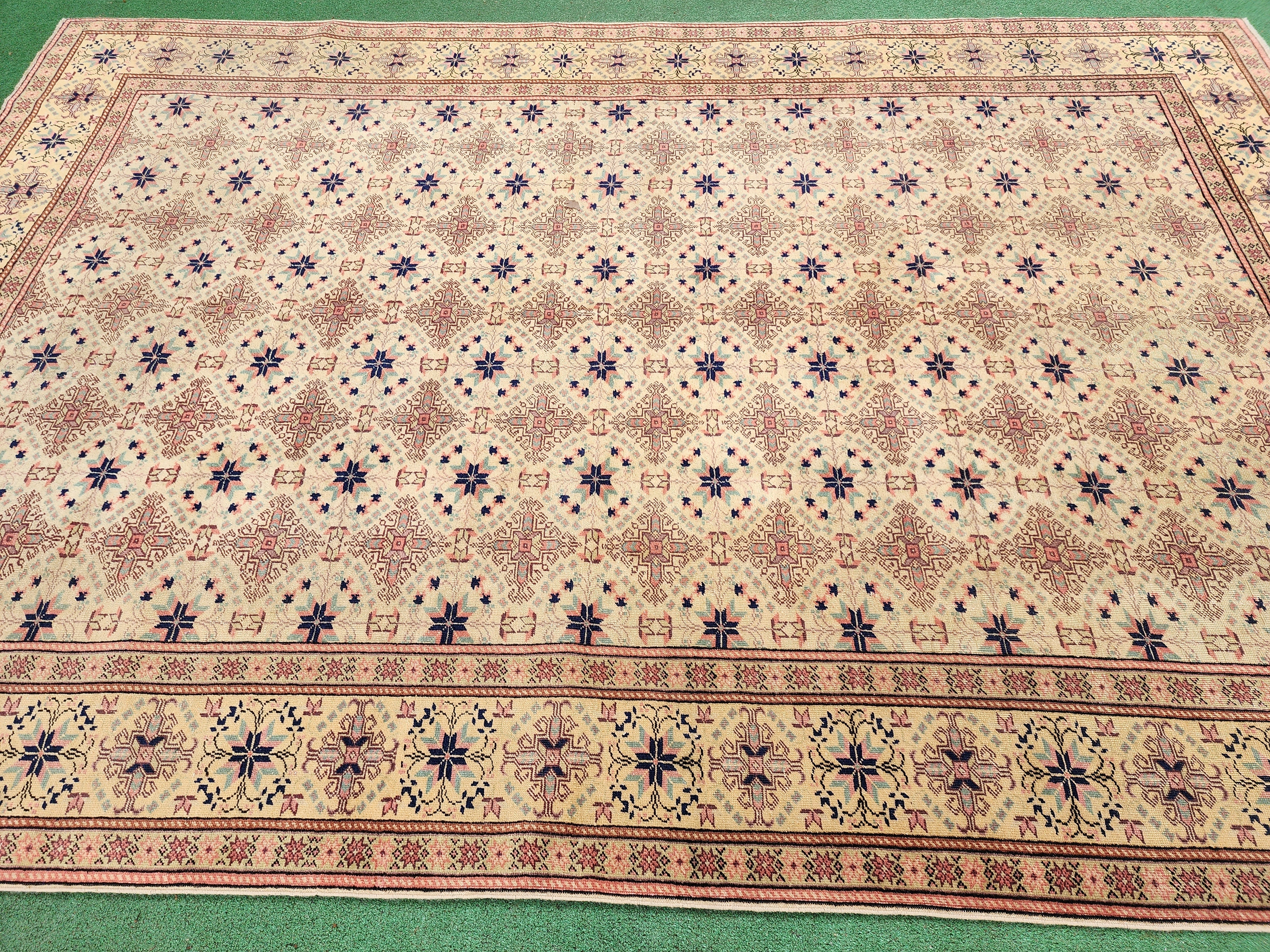 vintage Kayseri Wool Large Area Rug — edge weave