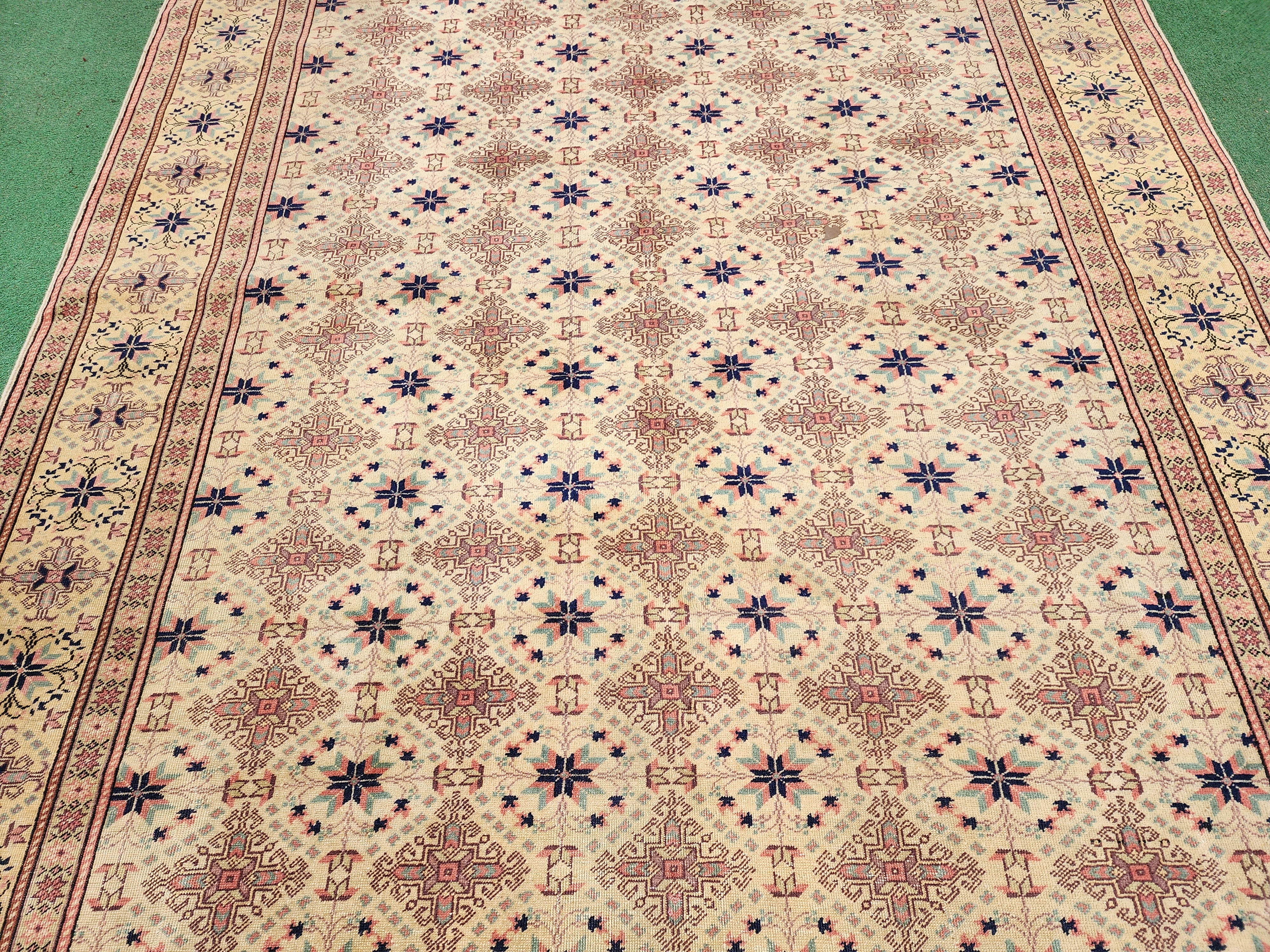 vintage Kayseri Wool Large Area Rug — corner detail