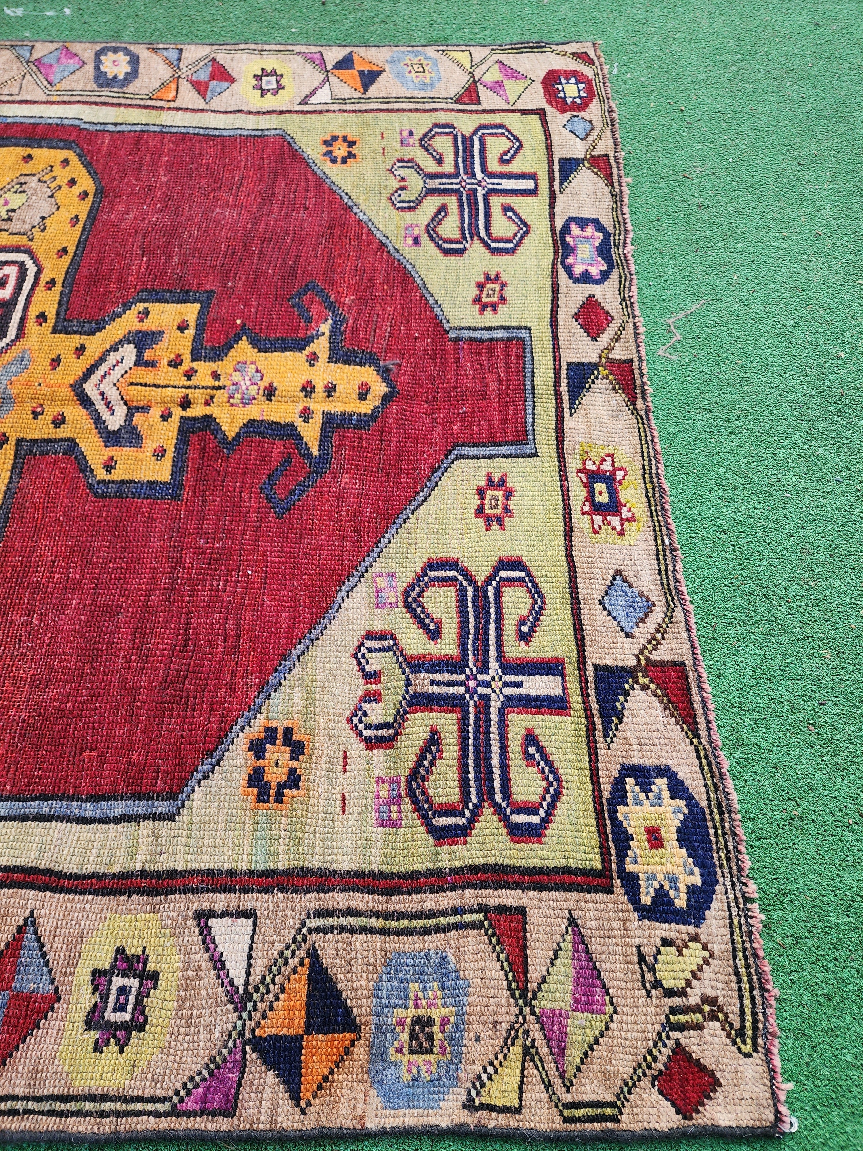 antique Anatolian Wool Area Rug — corner detail