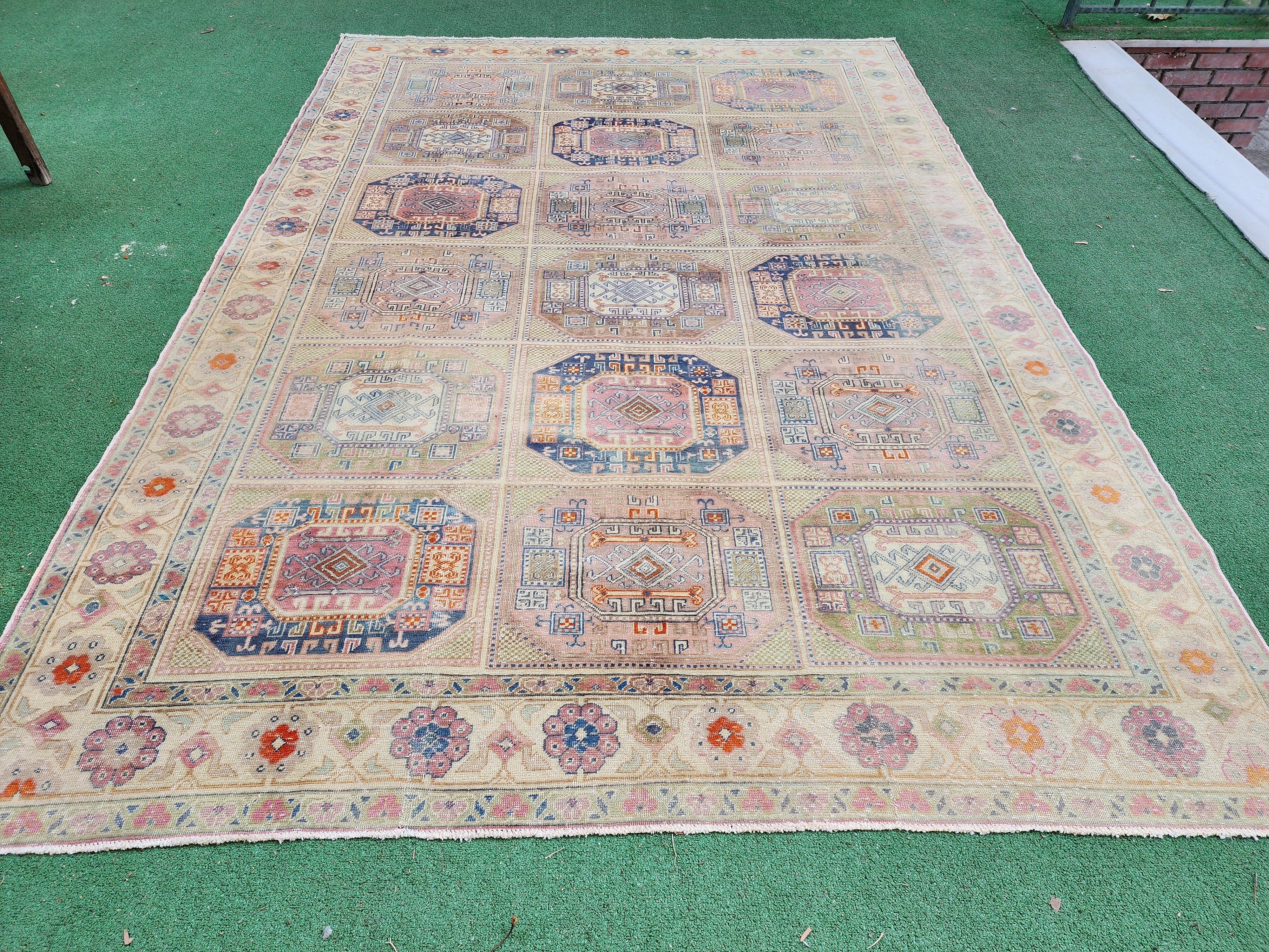 vintage Kayseri Large Area Rug — detail texture