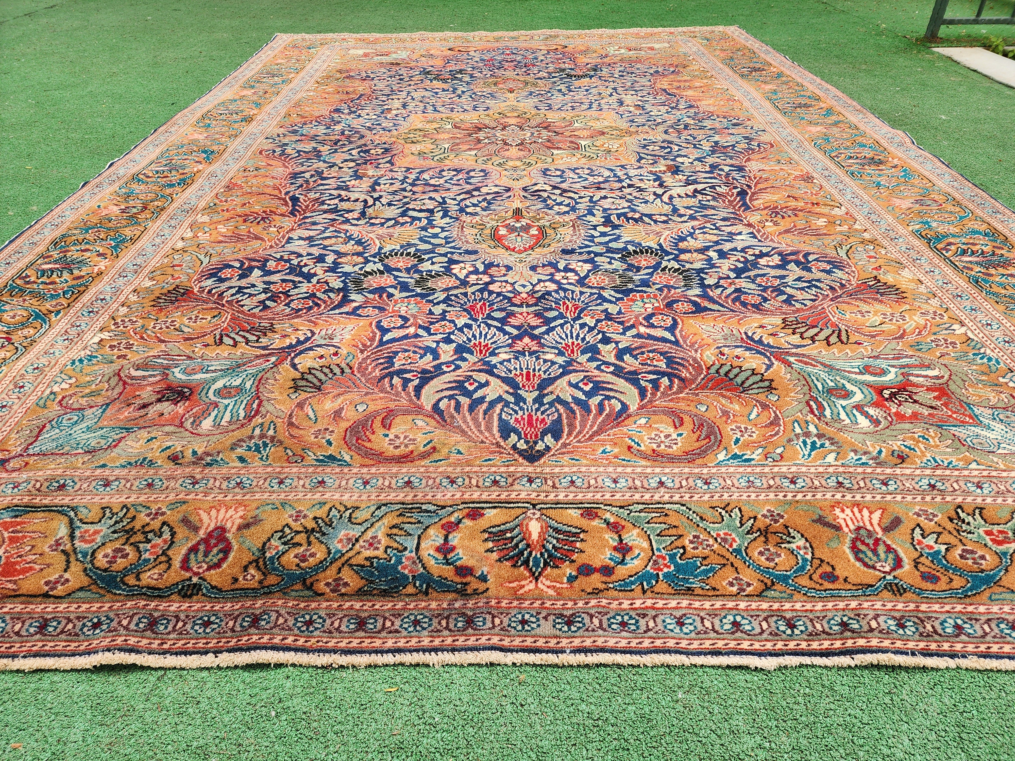 vintage Anatolian Wool Large Area Rug — border pattern